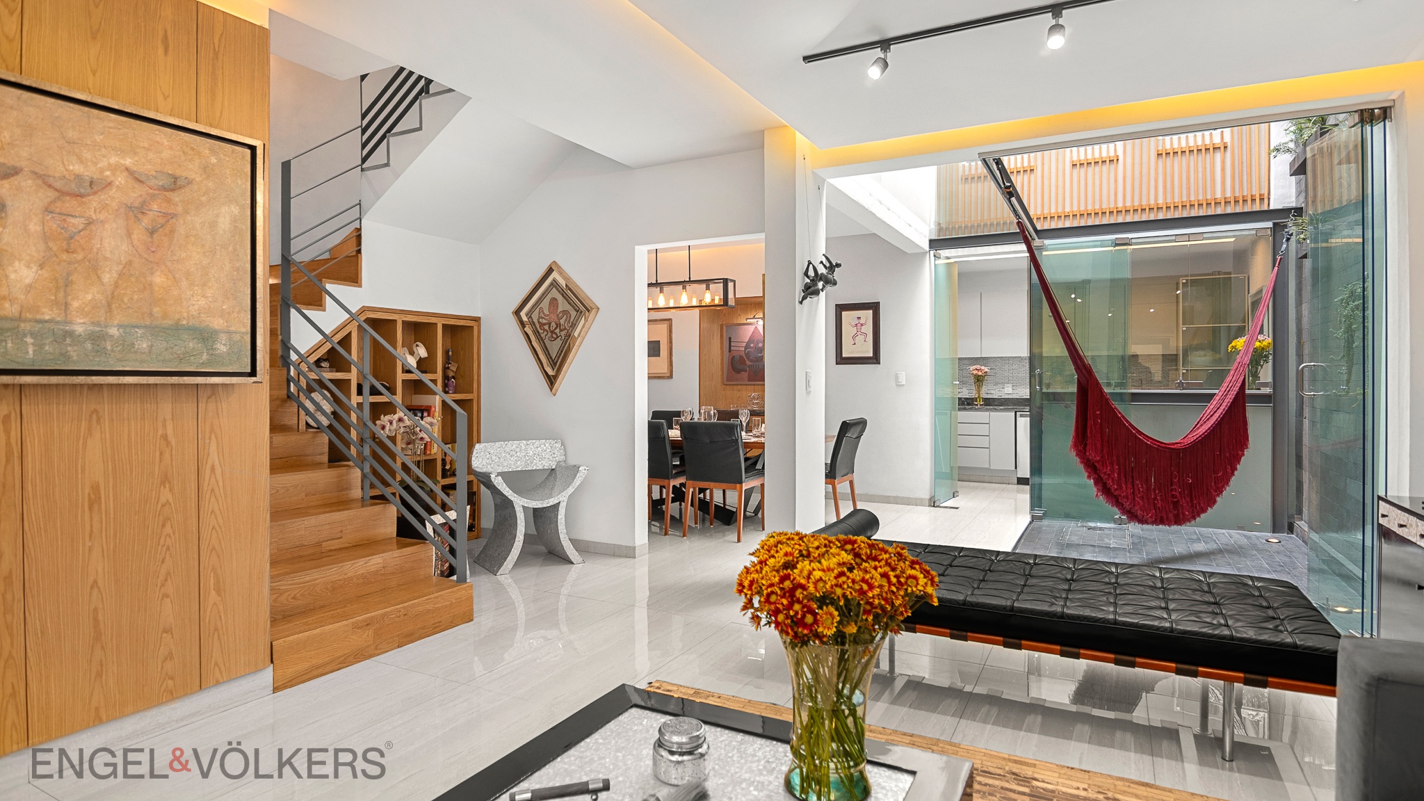 Modern House for Rent  in Polanco, 1 block from Masaryk.