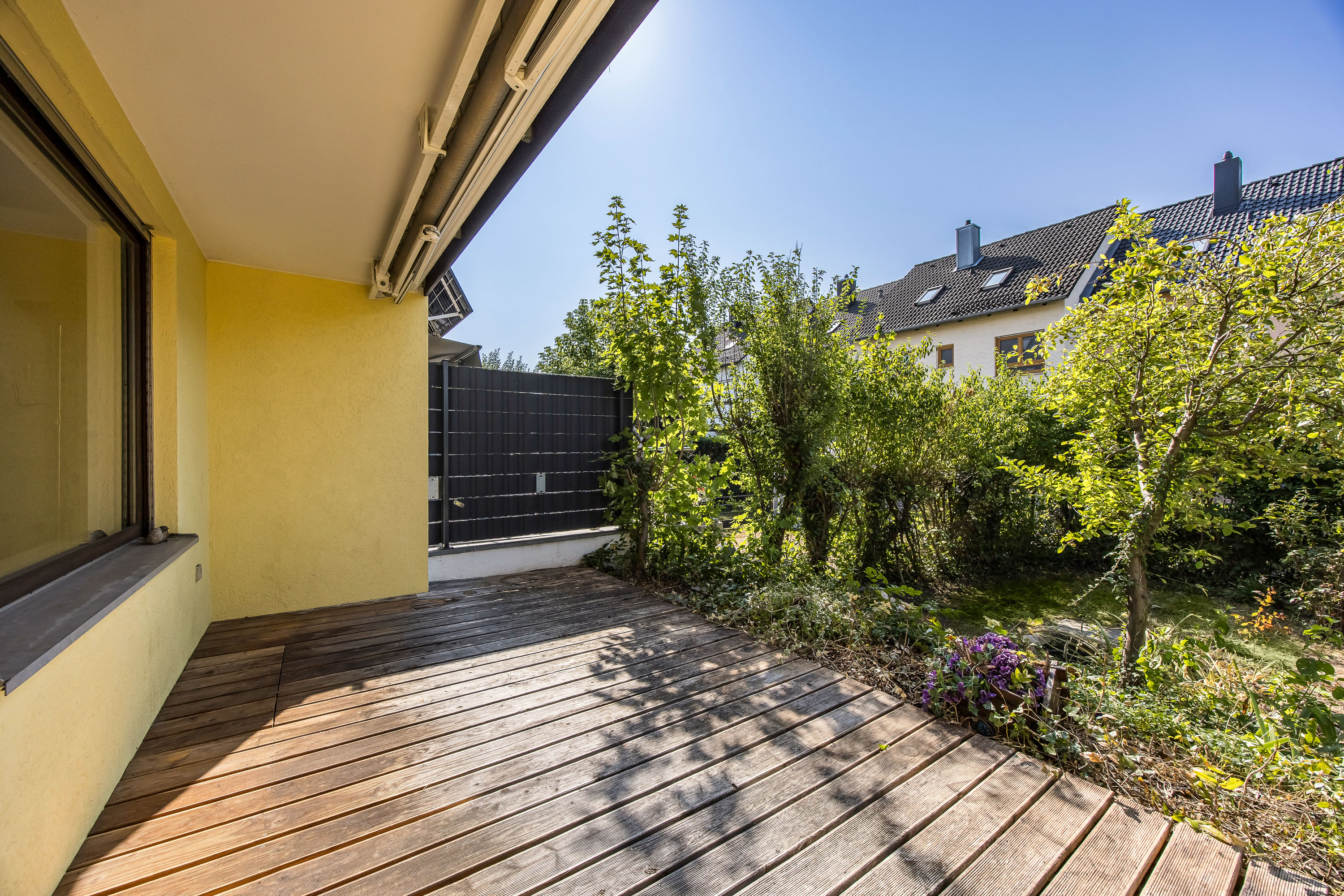 Zentral wohnen, familiär leben – Gepflegtes Reihenendhaus mit schönem Garten