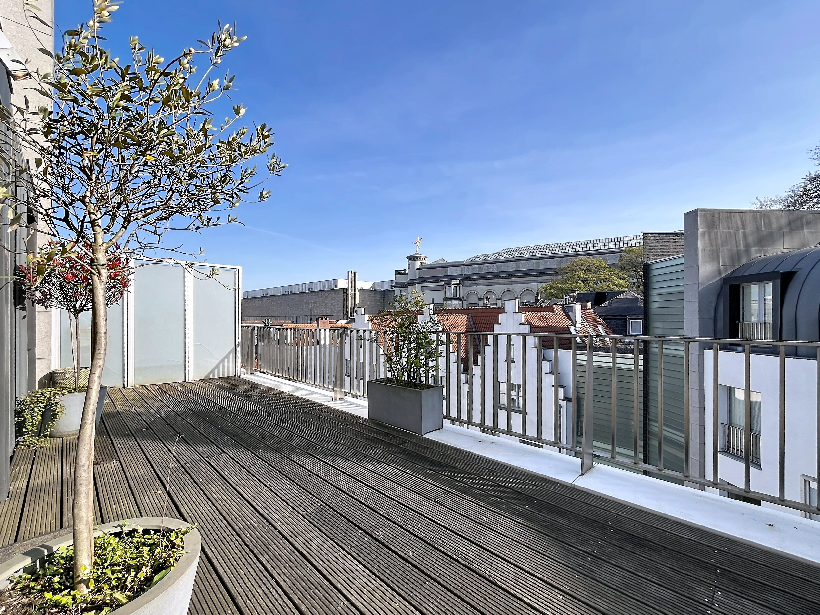 Elegant appartement met uitzonderlijk terras in het hart van de Zavel