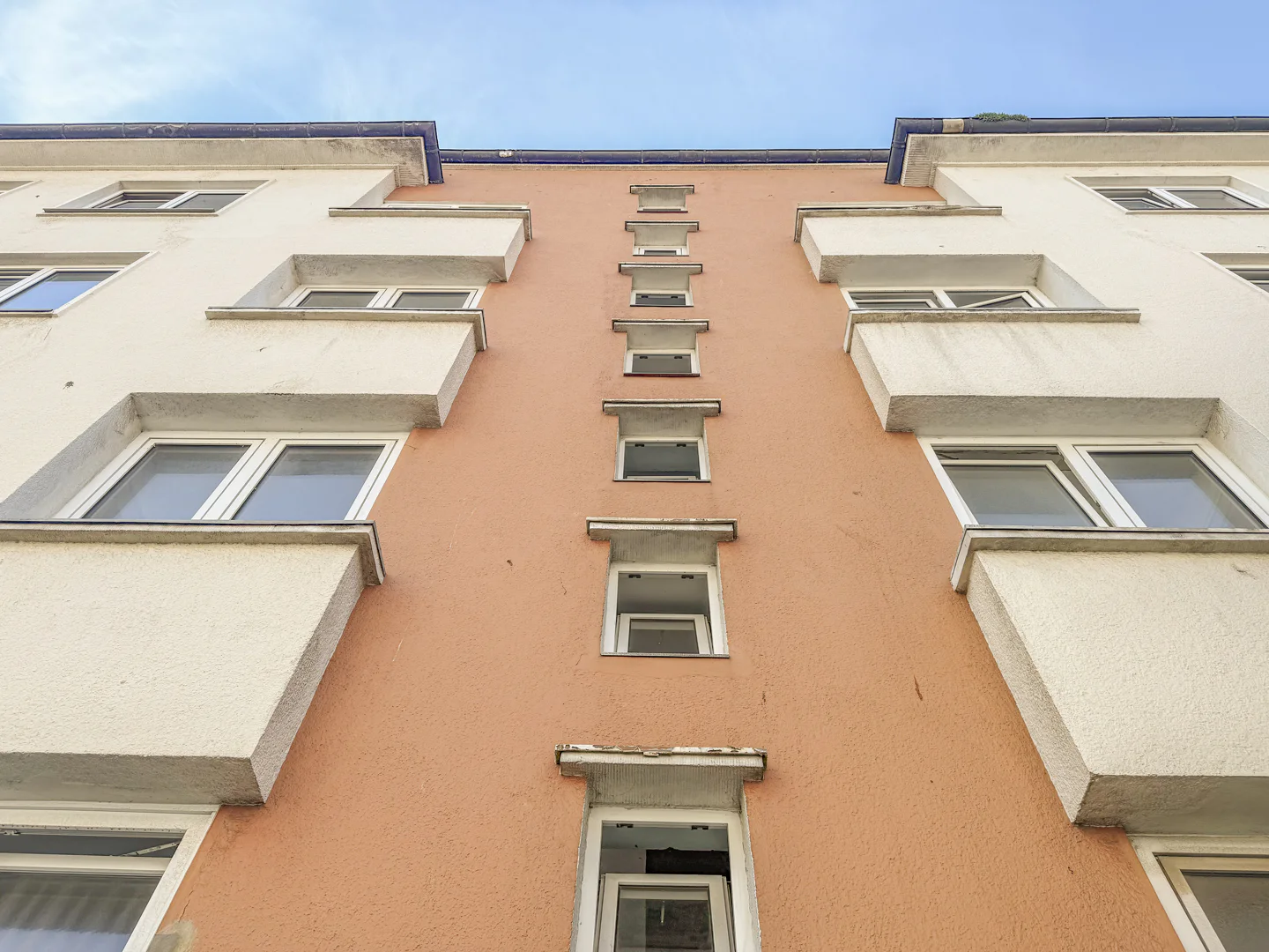 Oben wohnen, mittendrin leben – Dachgeschoss mit offener Wohnküche - Photo 4