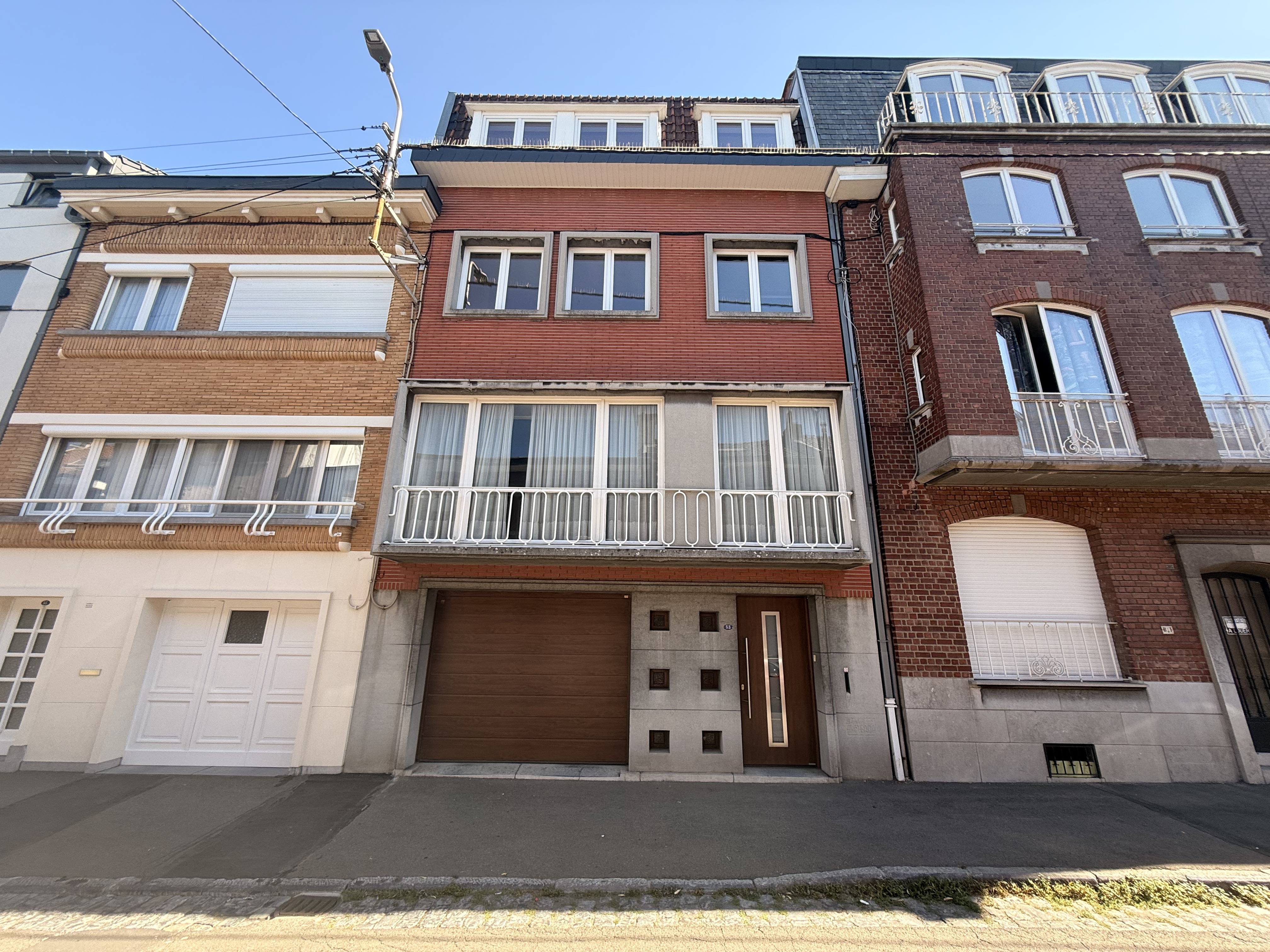 Raised-ground-floor house with garage and garden in Grivegnée