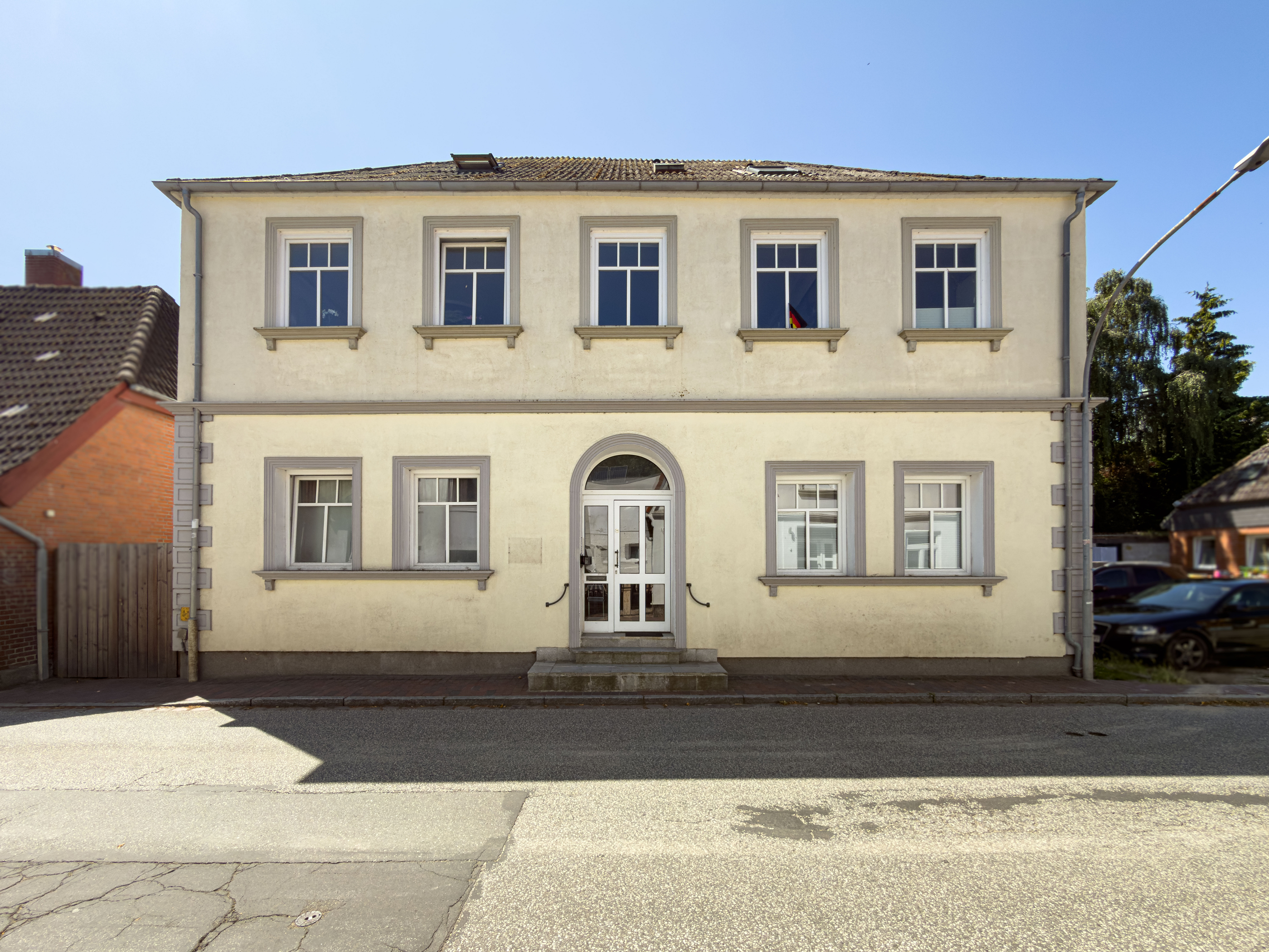 Historischer Altbaucharme mit Perspektive – Mehrfamilienhaus mit fünf Wohneinheiten und laufenden Mieteinnahmen mitten in Burg auf Fehmarn