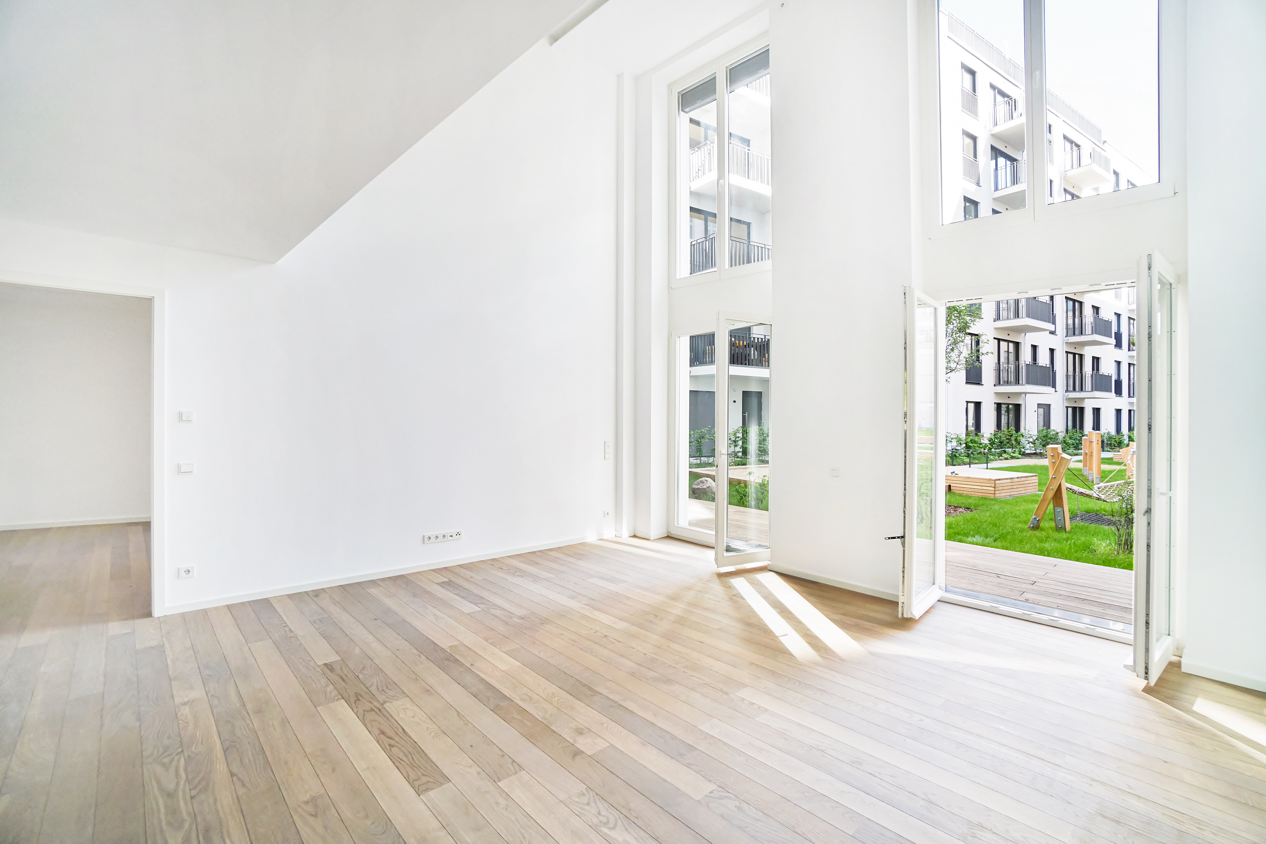 Befristet: Zwischen expressiven Klinkern und Gartenterrasse: Wohnen am Köllnischen Park