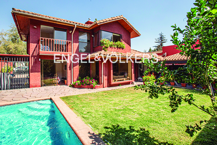 Casa en Venta San Carlos de Apoquindo/ Calle tranquila