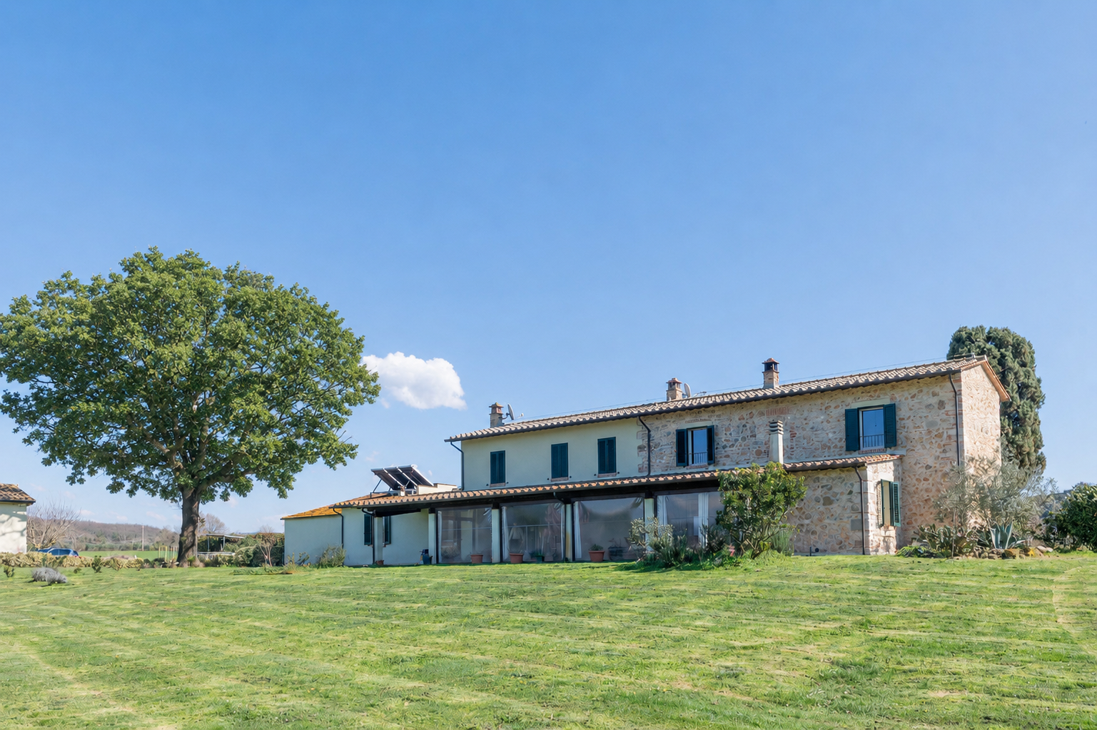 Tuscan Home Between the Sea and Nature: Farmhouse for Residential or Hospitality Use