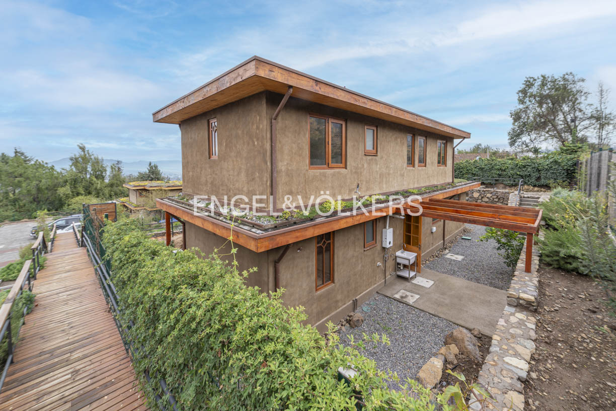 Nueva y Acogedora Casa en Condominio