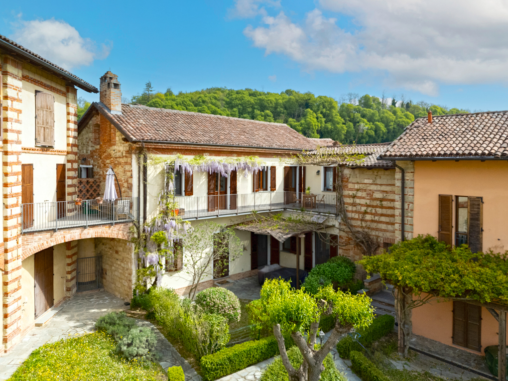 Exclusive apartment with panoramic terraces