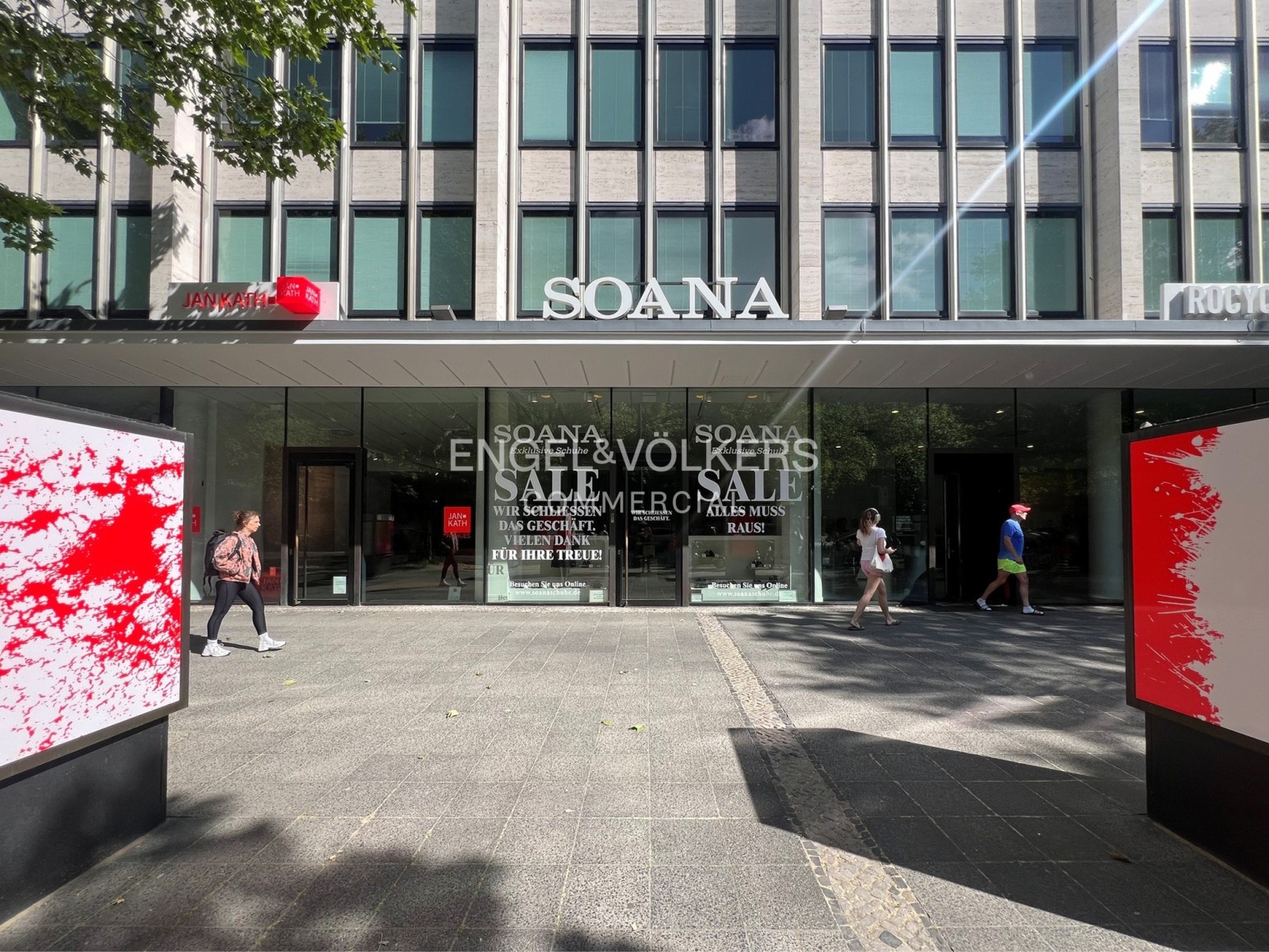 Repräsentative Retailfläche am Kurfürstendamm unweit Olivaer Platz