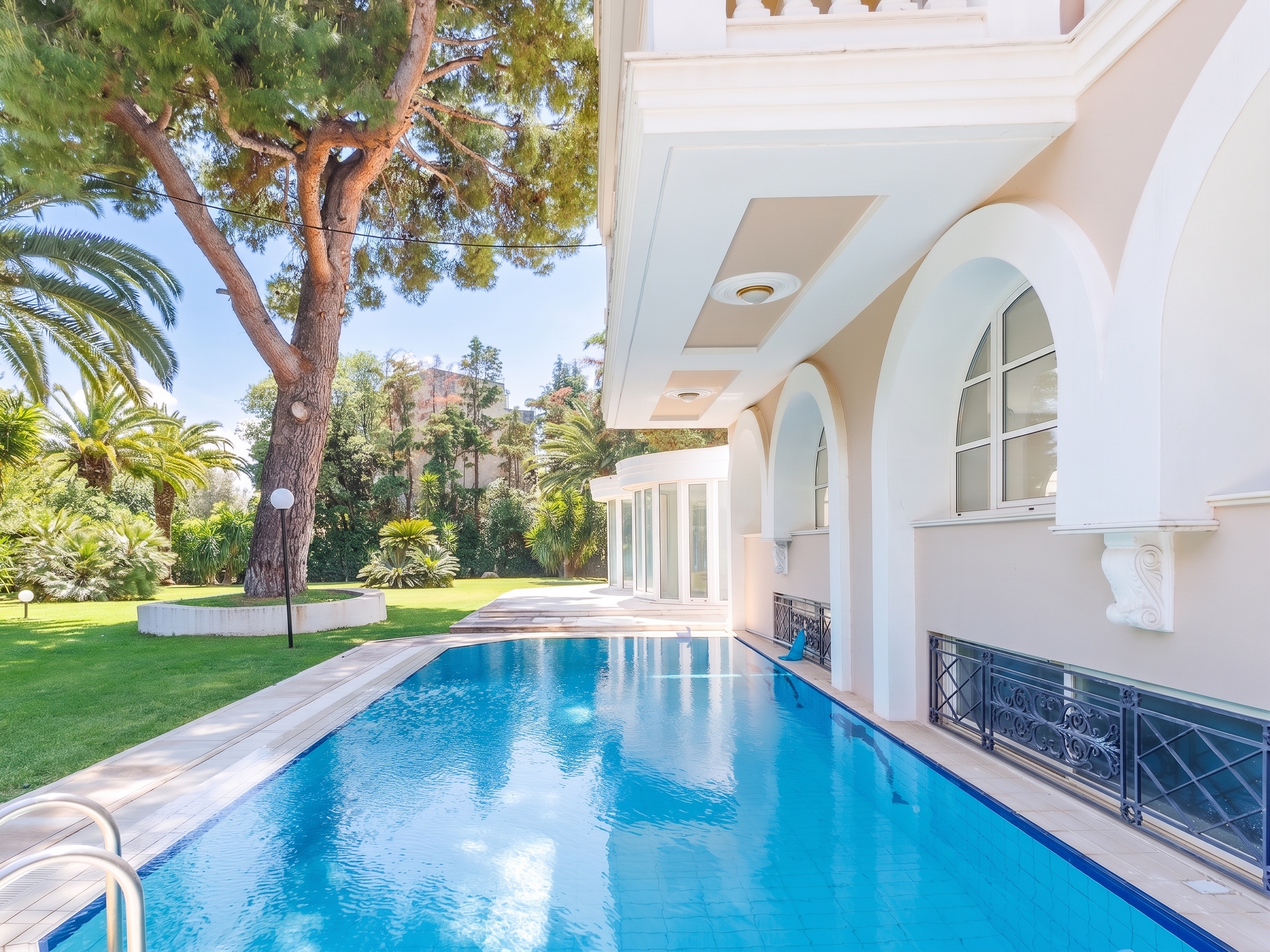 Timeless & luxurious 1st floor apartment in Strofyli, Kifissia