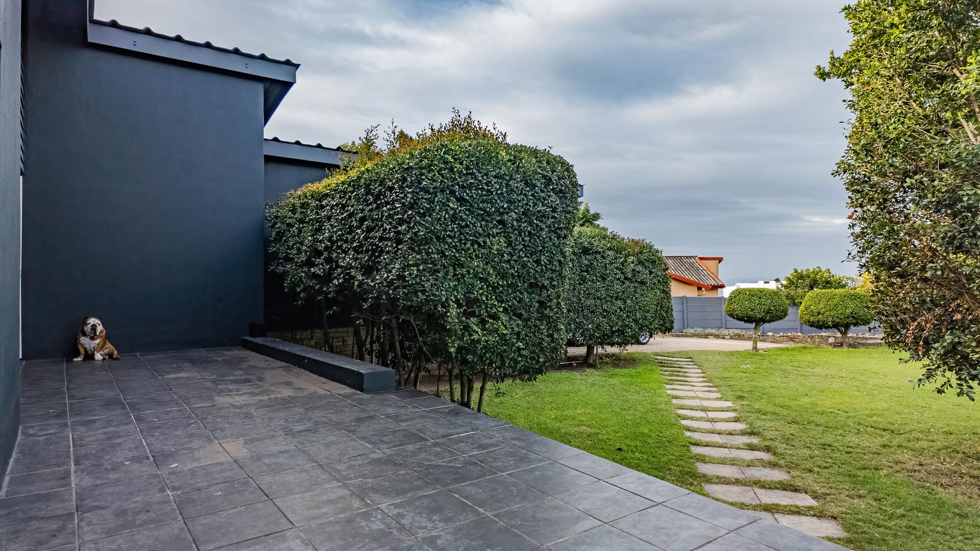 Spacious 3-Bedroom Home with Large Stand