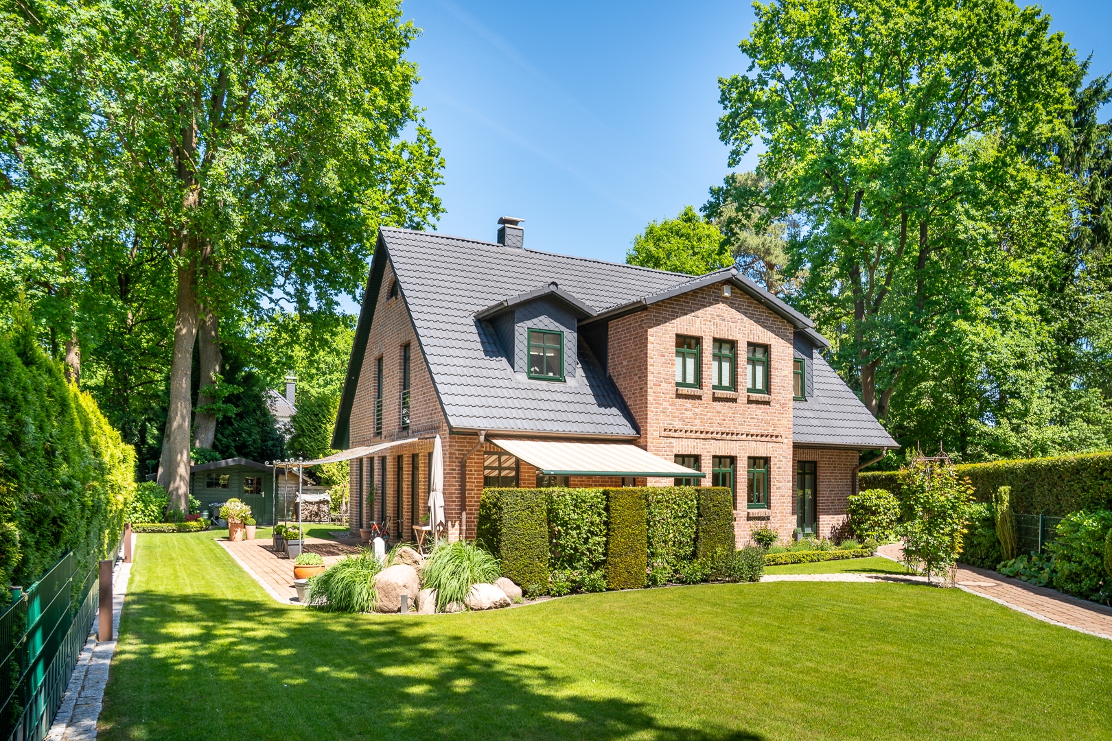 Unikat mit Seele und Charakter – Ihr neues Traumhaus mit 6 Zimmern erwartet Sie!