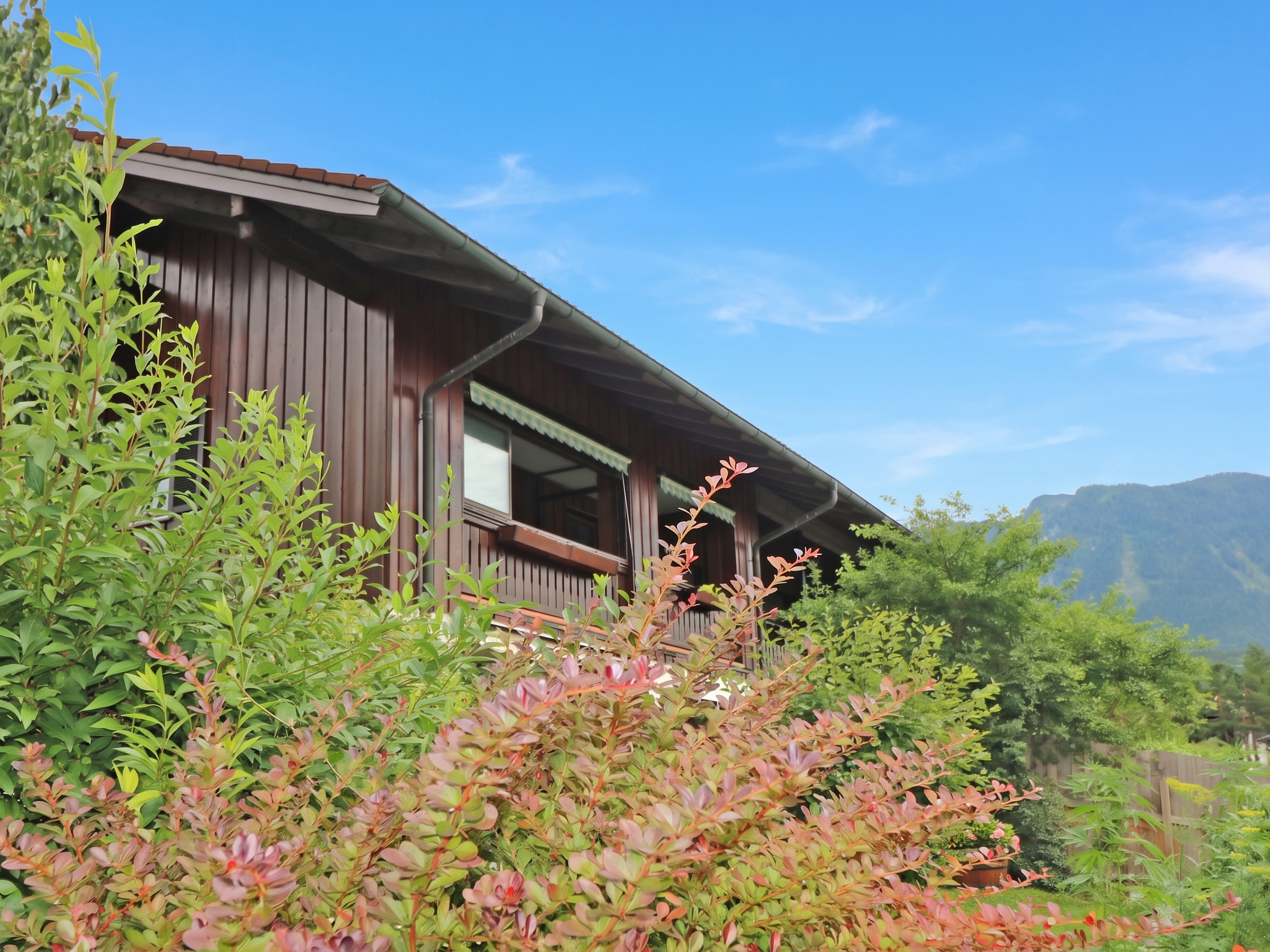 Großzügige 3-Zimmer-Wohnung mit Loggia und Bergblick