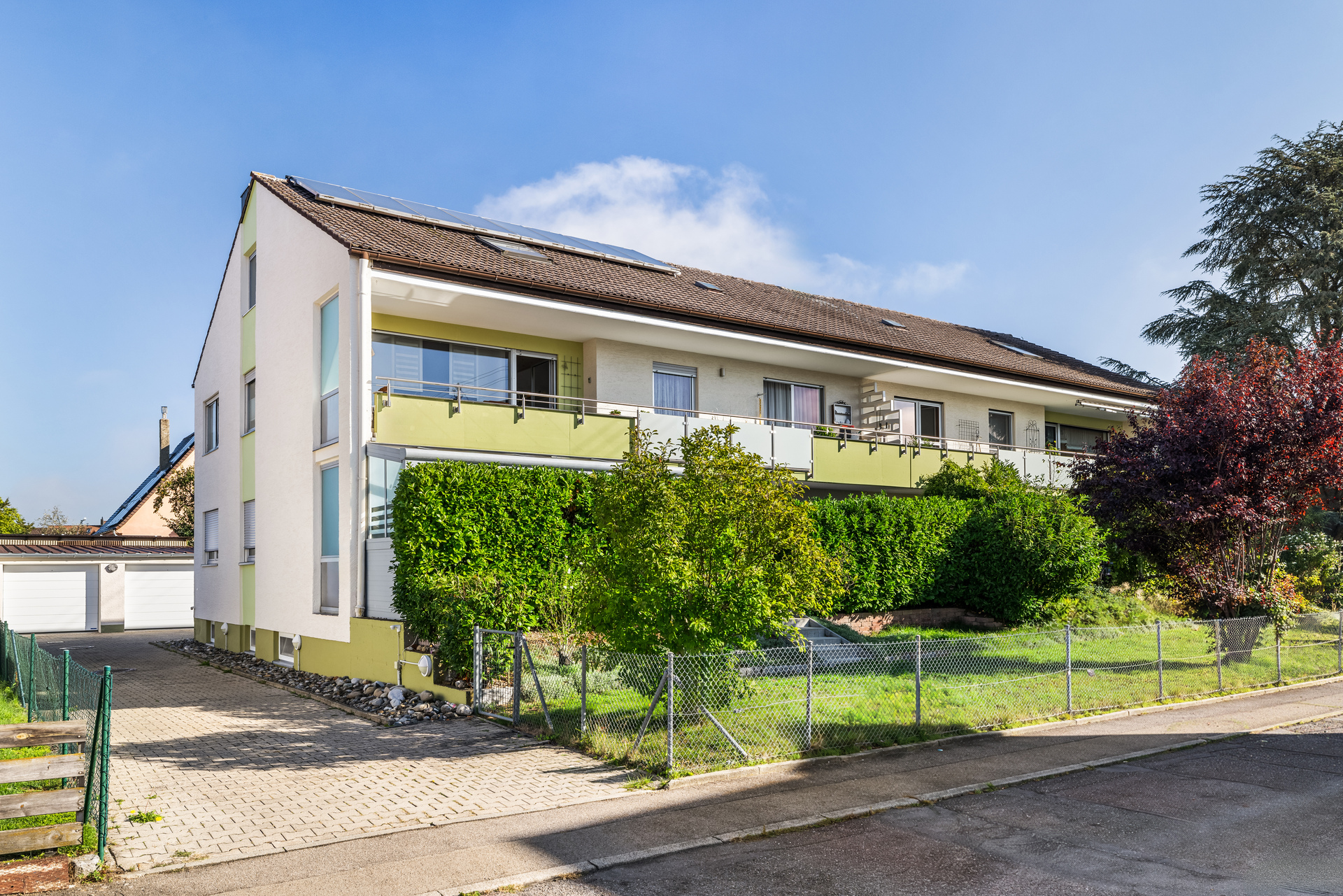 Helle 4 Zimmer-Wohnung mit Balkon und Kamin in Burlafingen