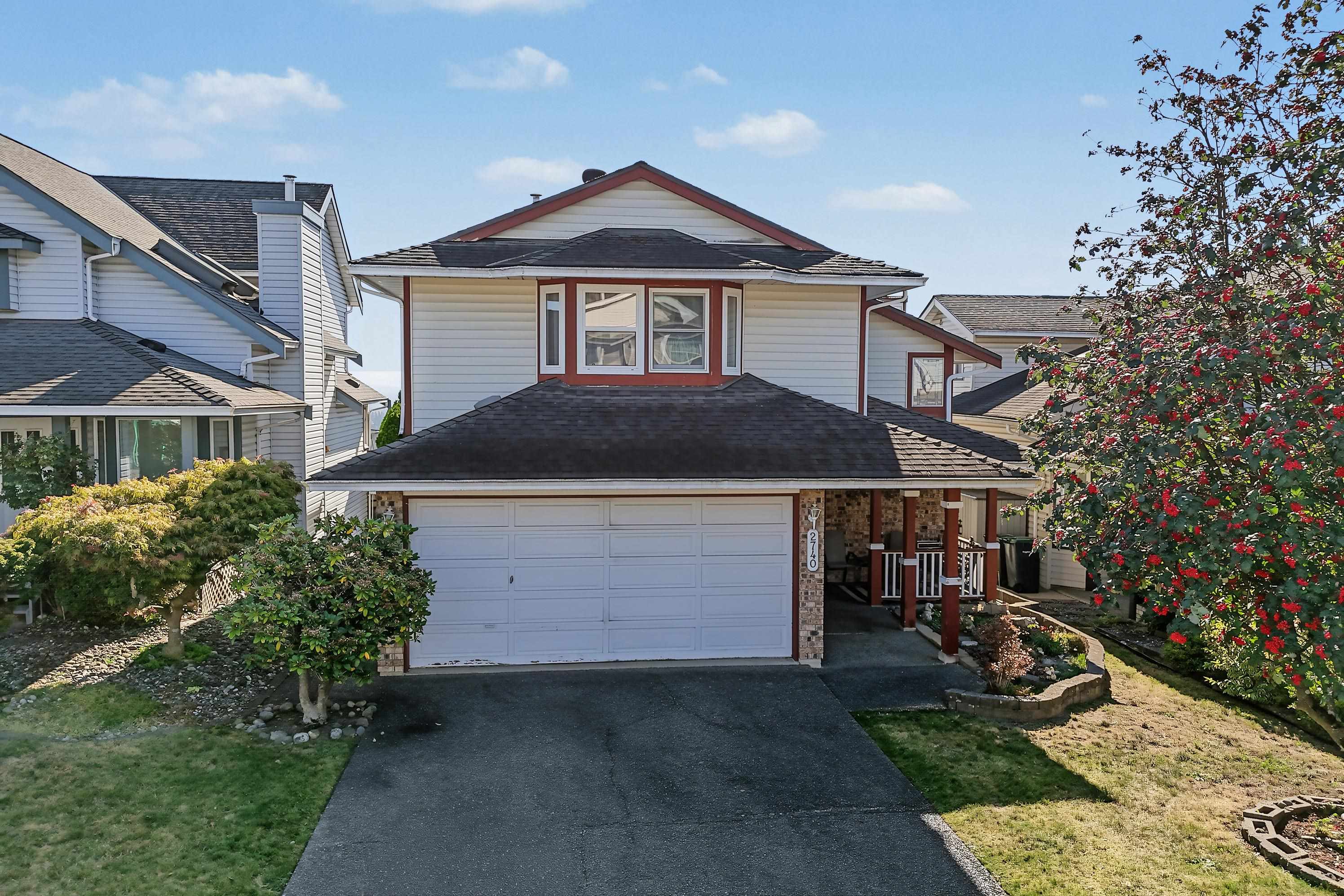 Panoramic Mountain Views, Move-In Ready Comfort