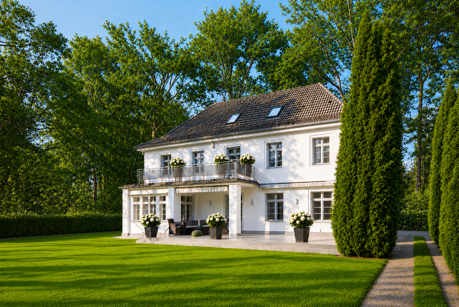 Exclusive villa residence with historic character and a stunning garden in Grunewald