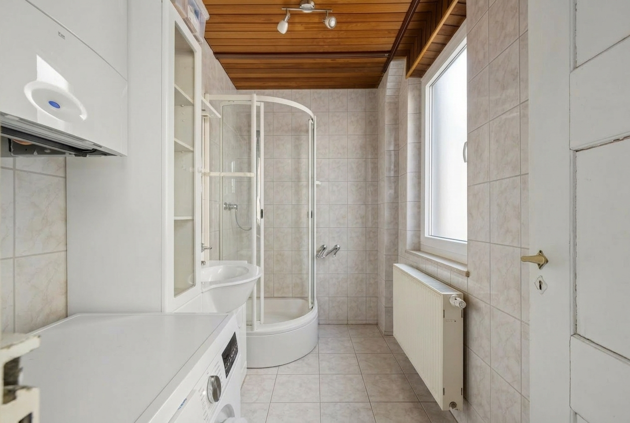 Denkmalgeschützte Altbauwohnung im 3. OG in Top Lage