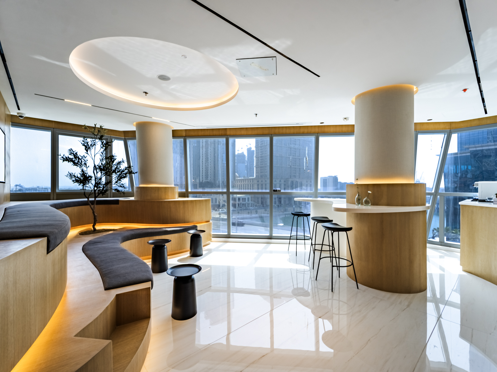 Stunning Views | Turn Key | Contemporary Fit Out