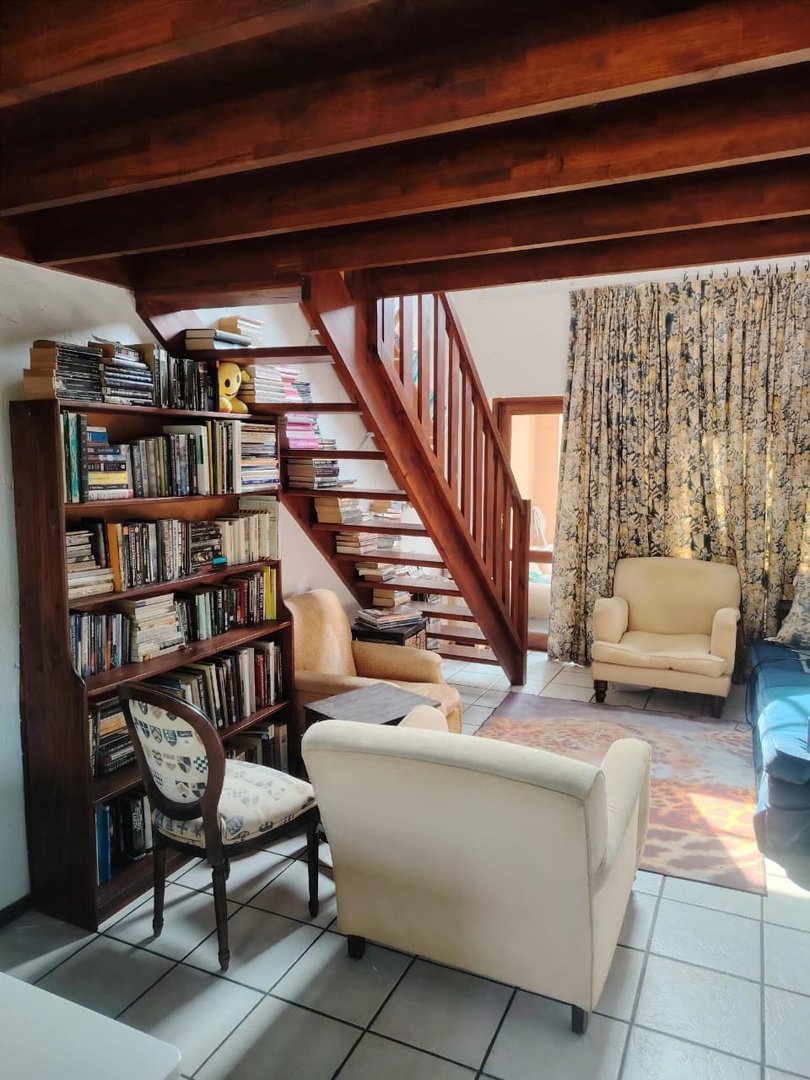 Spacious and Homely Duplex Loft Apartment