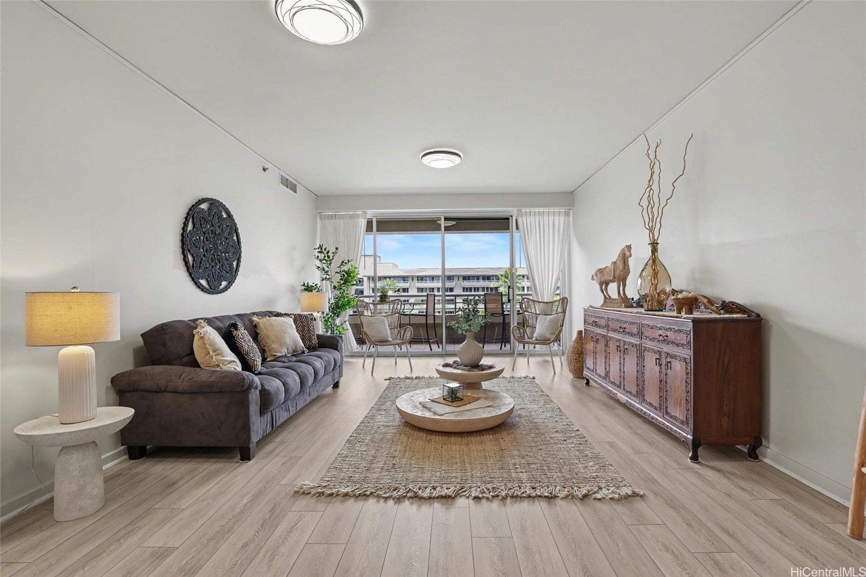Kalele Kai: Marina Living, Koko Head Views, 2BR / 2PRKG