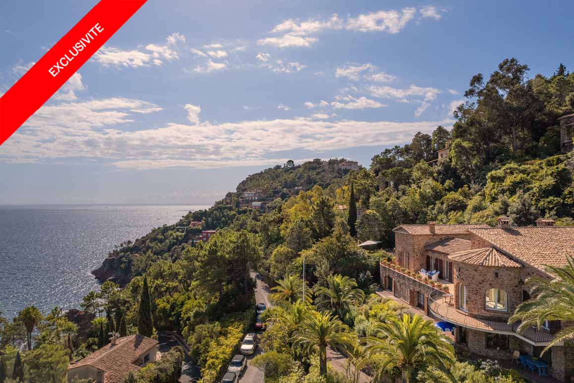 Théoule-sur-Mer: Natural stone villa with panoramic views of the Mediterranean