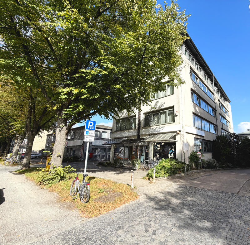 Flexibel nutzbares Gewerbeensemble: Repräsentative Verkaufsfläche & funktionale Souterrain-Ebene