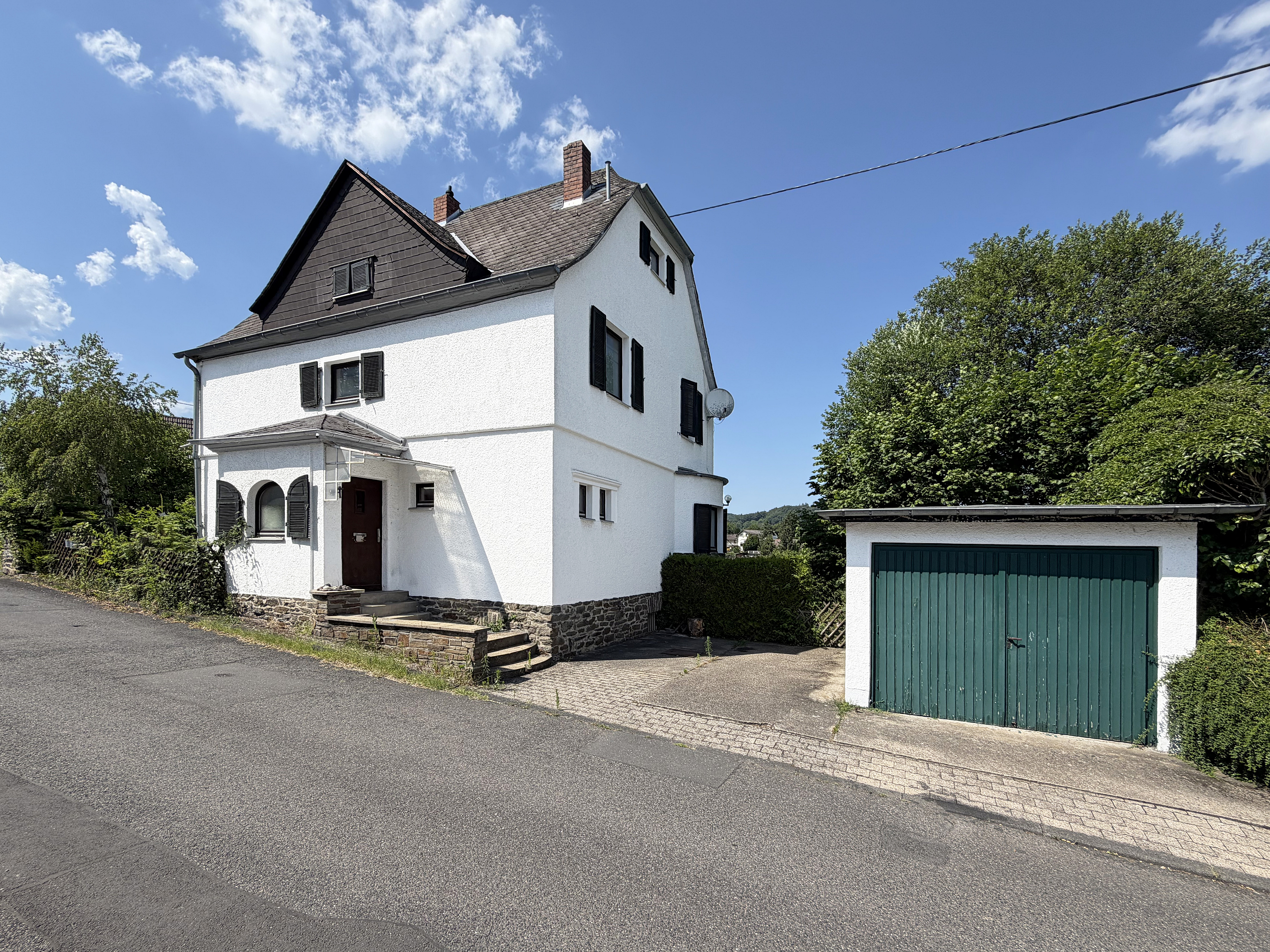 Einfamilienhaus mit Perspektive - zusätzliche Grundstücksfläche ca. 640 m² mit Bauoption erhältlich