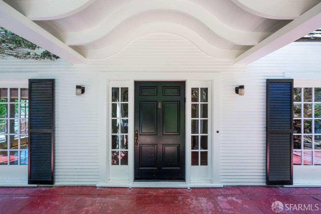 Private 1920s Charm Meets Endless Potential