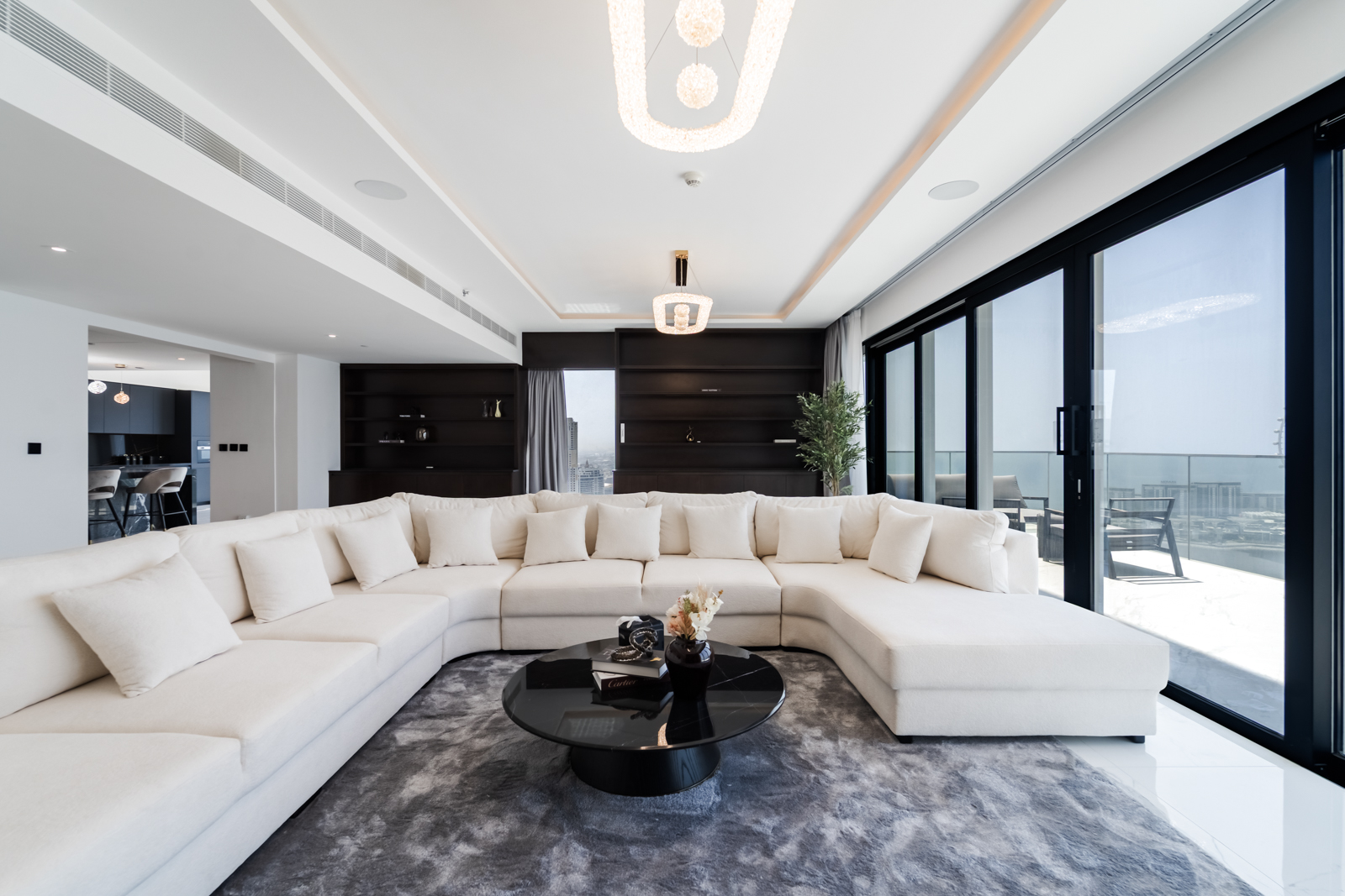 Upgraded I Sea View I High Floor I Furnished