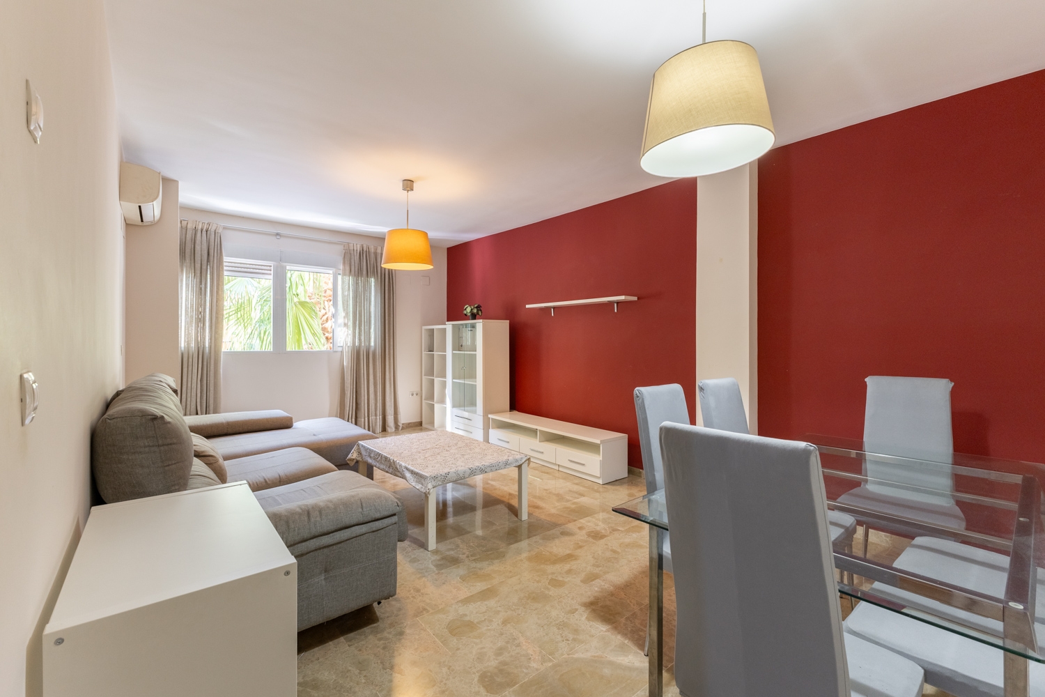 Spacious flat with parking in Benifaió