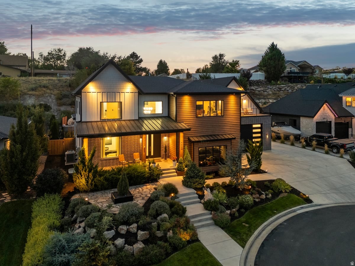 Stunning Custom Estate in the Heart of Bluffdale