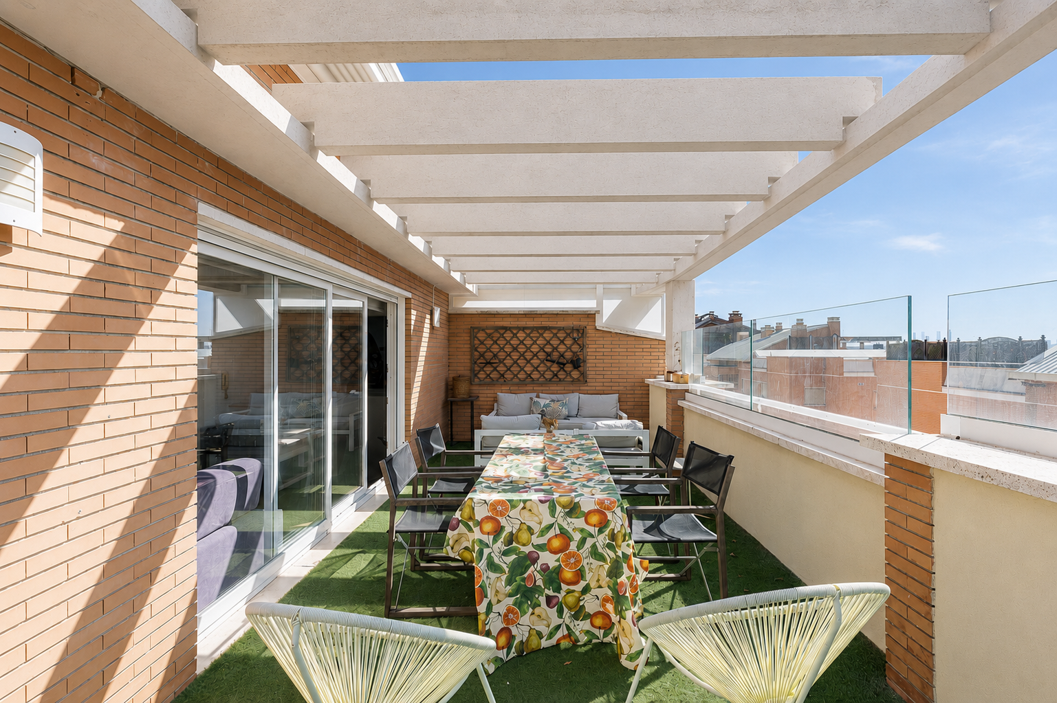 Fabulous renovated duplex penthouse in Valdemarín