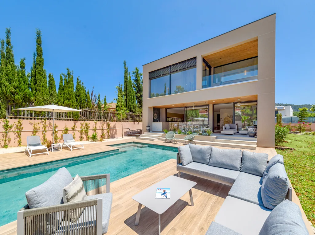 Stunning luxury villa in the residential area of Crestatx