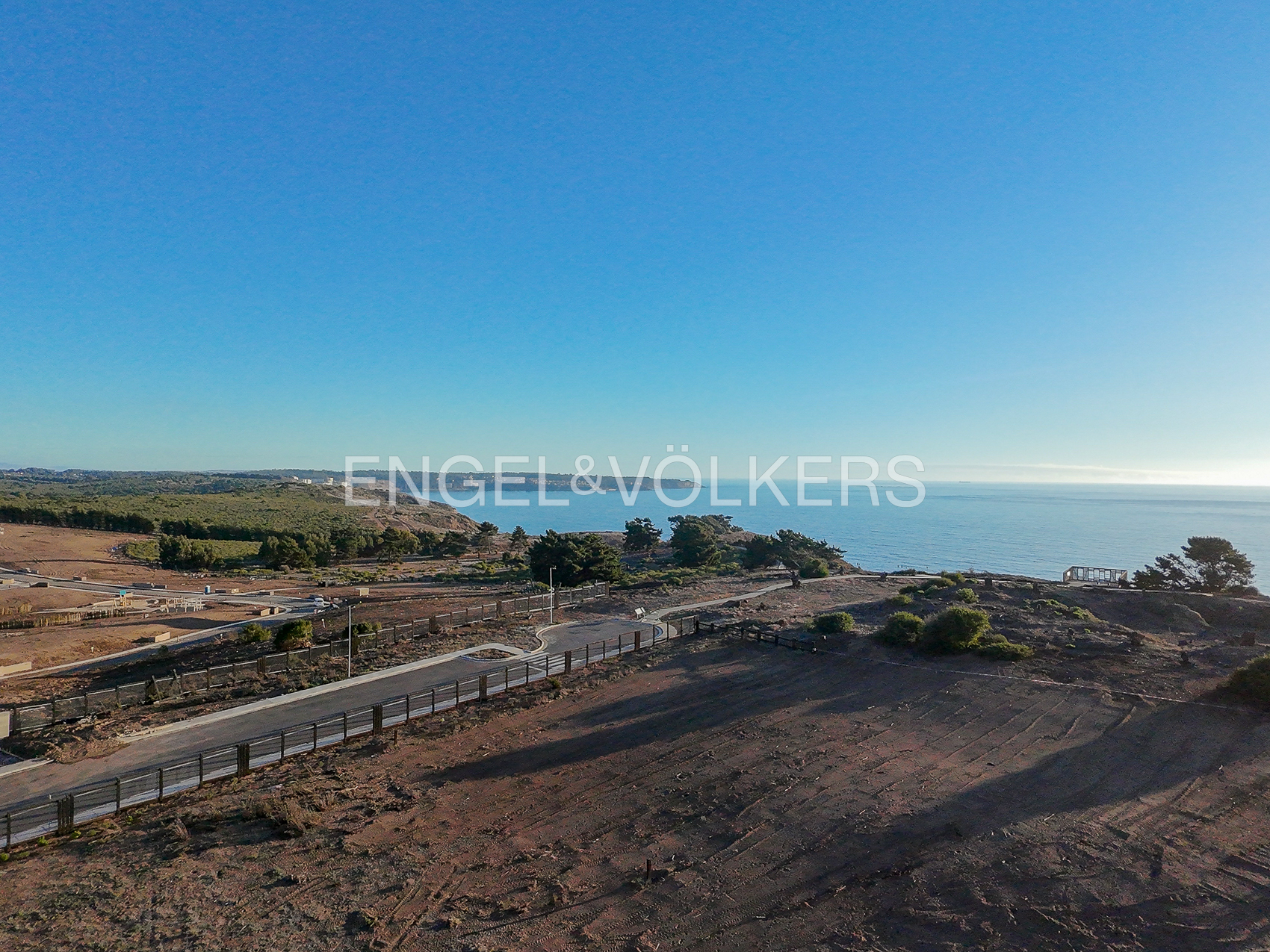Exclusivo sitio primera línea con vista despejada al mar en Guanay