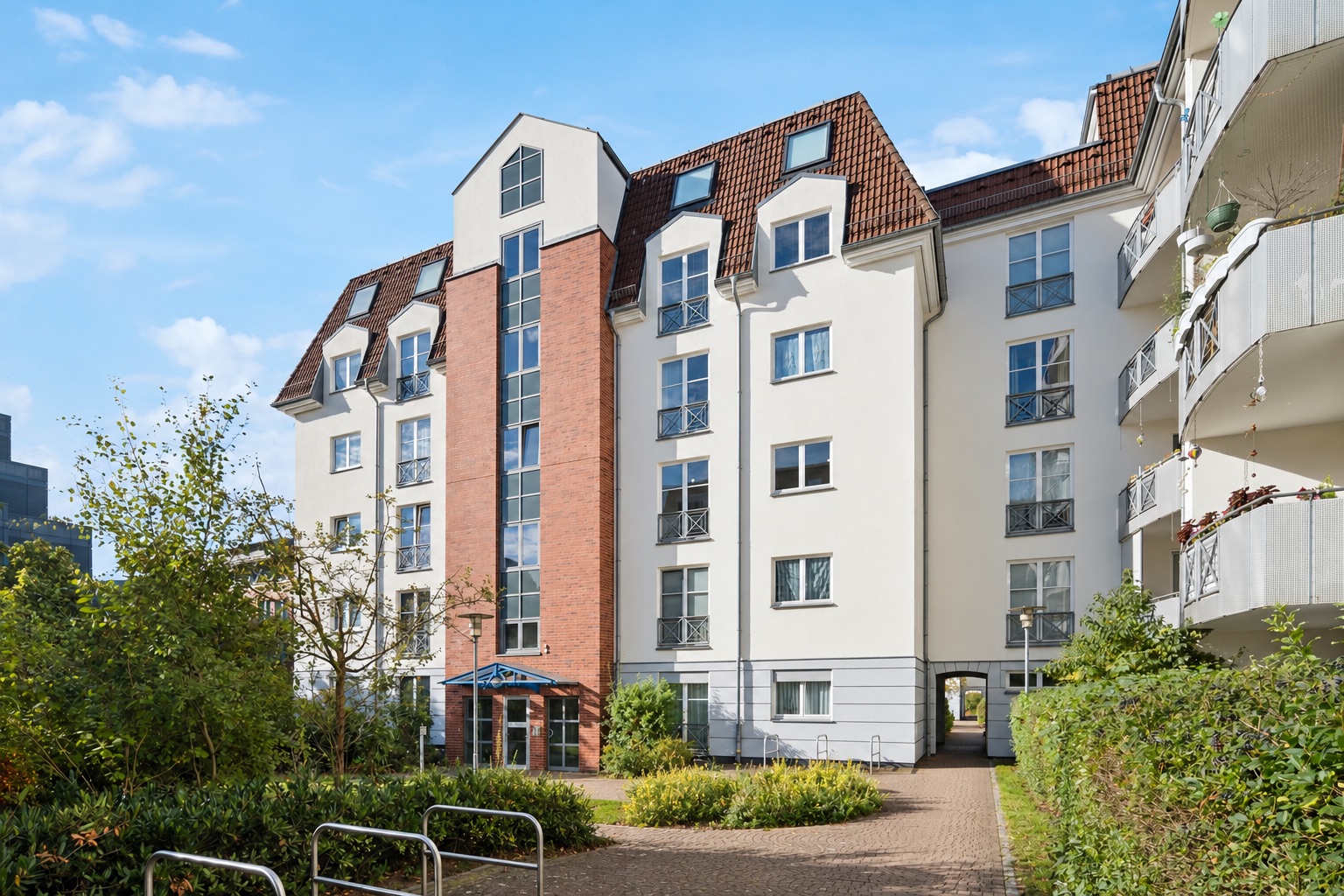 WOHNEN IM HERZEN VON BERLIN TEGEL 3 Zimmer + Balkon + Aufzug + TG-Stellplatz