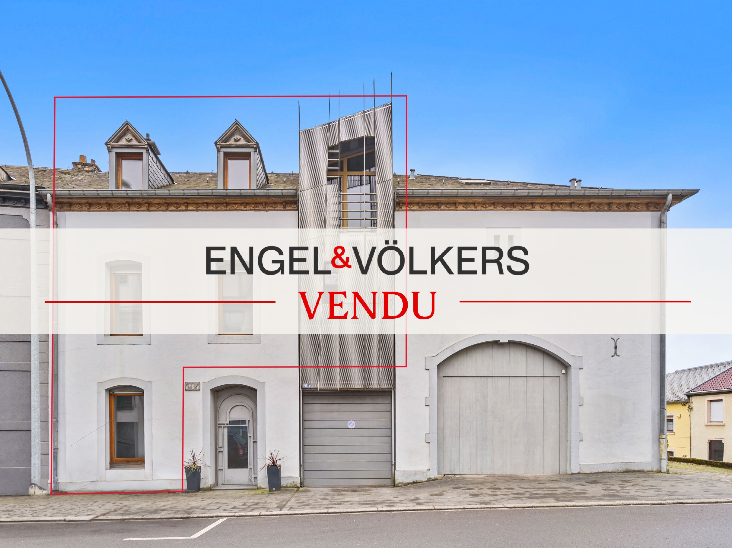3-bedroom duplex-apartment in an exceptional two-family house