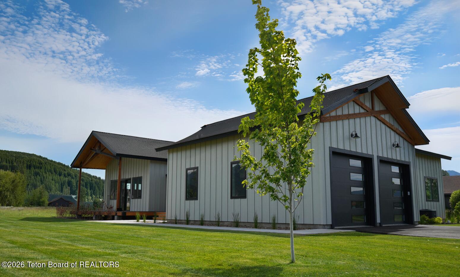 Mountain Modern Living in the Heart of Alpine