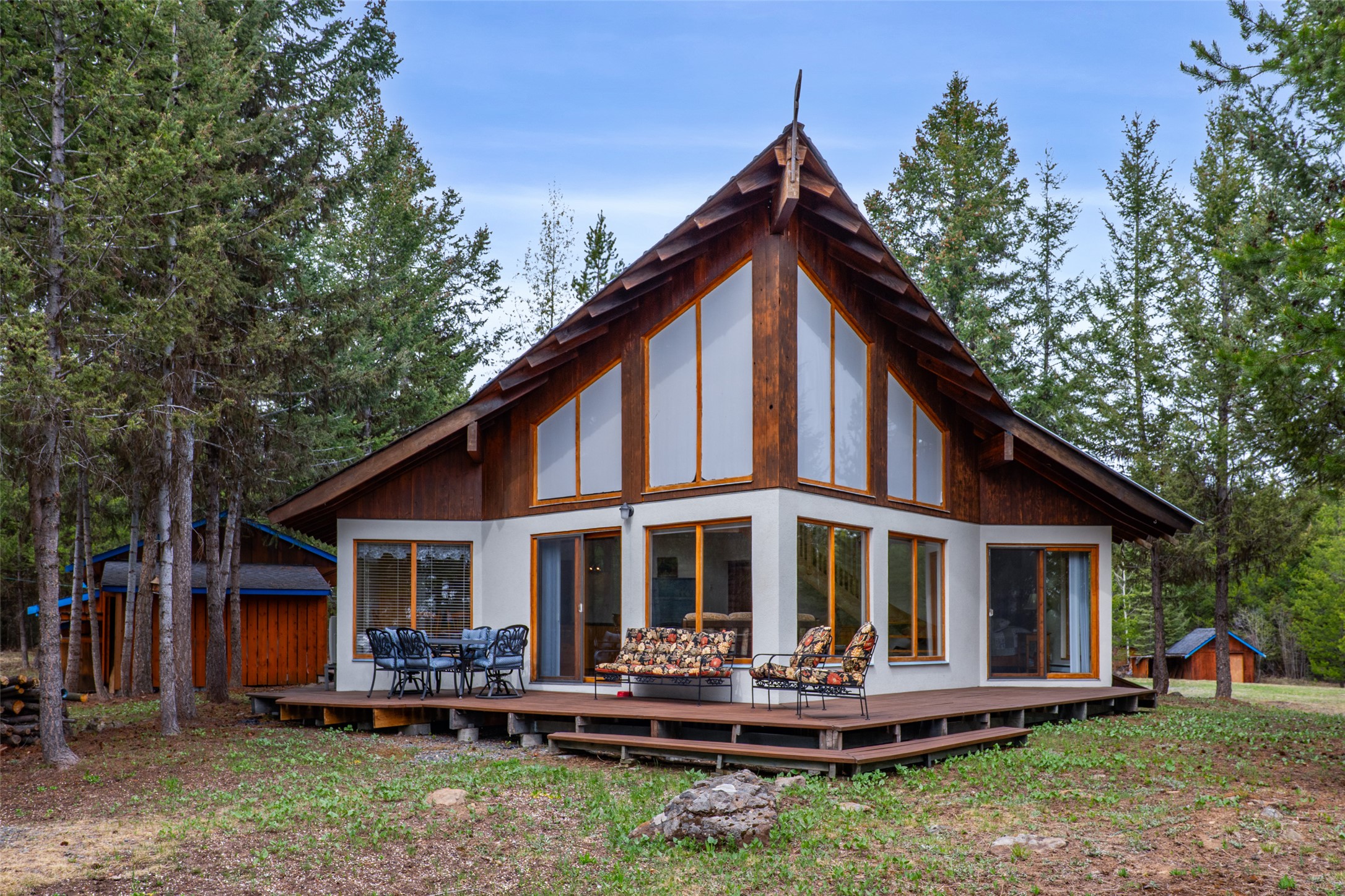 Exceptional Privacy On 10 Pristine Acres