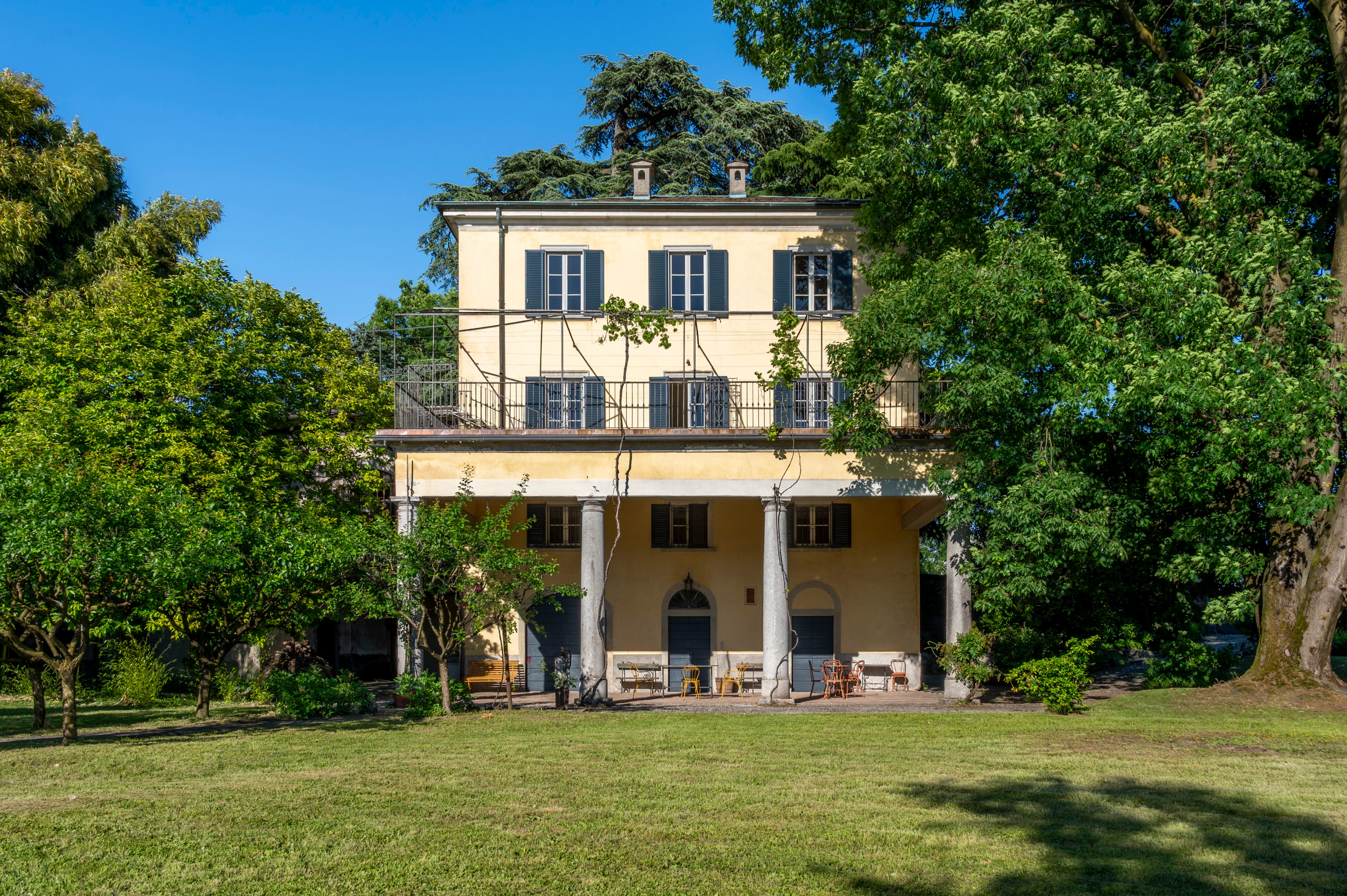 Villa d’epoca con parco secolare vicino a Como