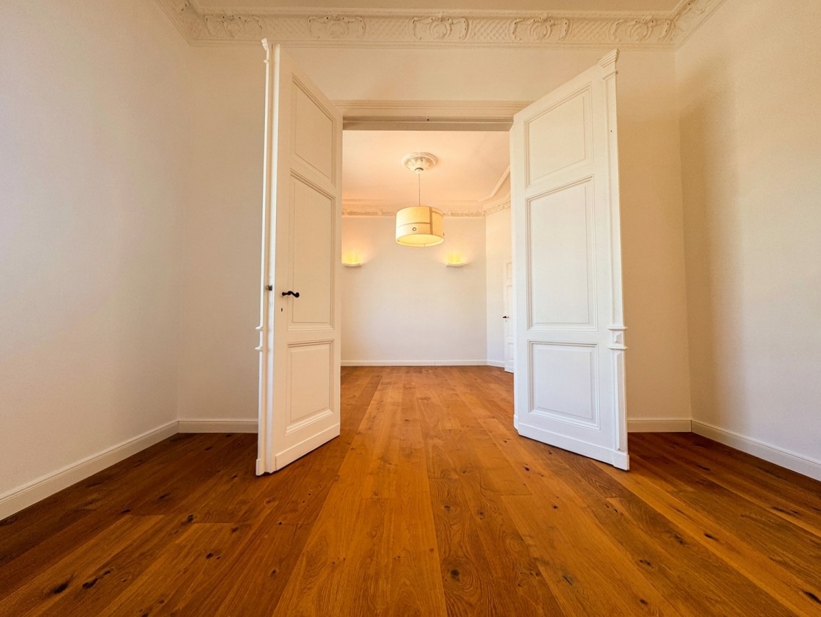 Kaufen & Einziehen: Stylischer Altbau mitten in der City