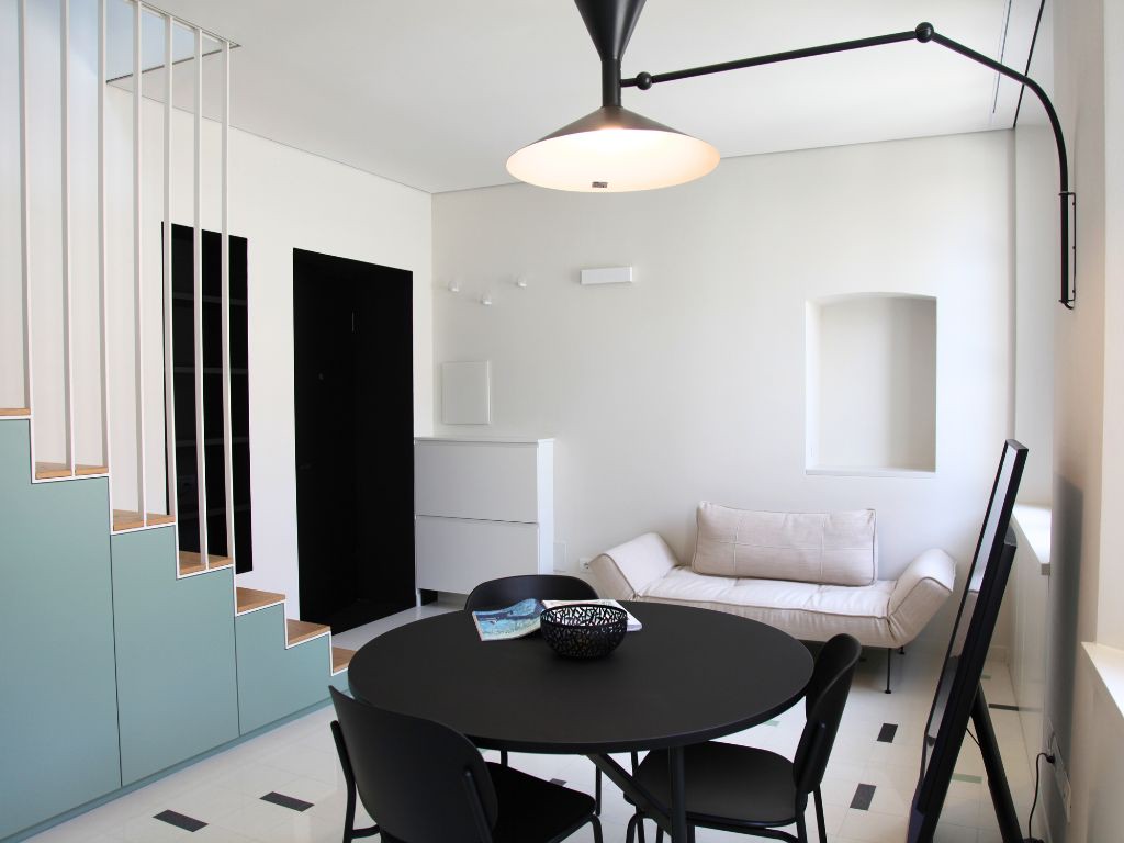 Great two store flat with terrace BSB42