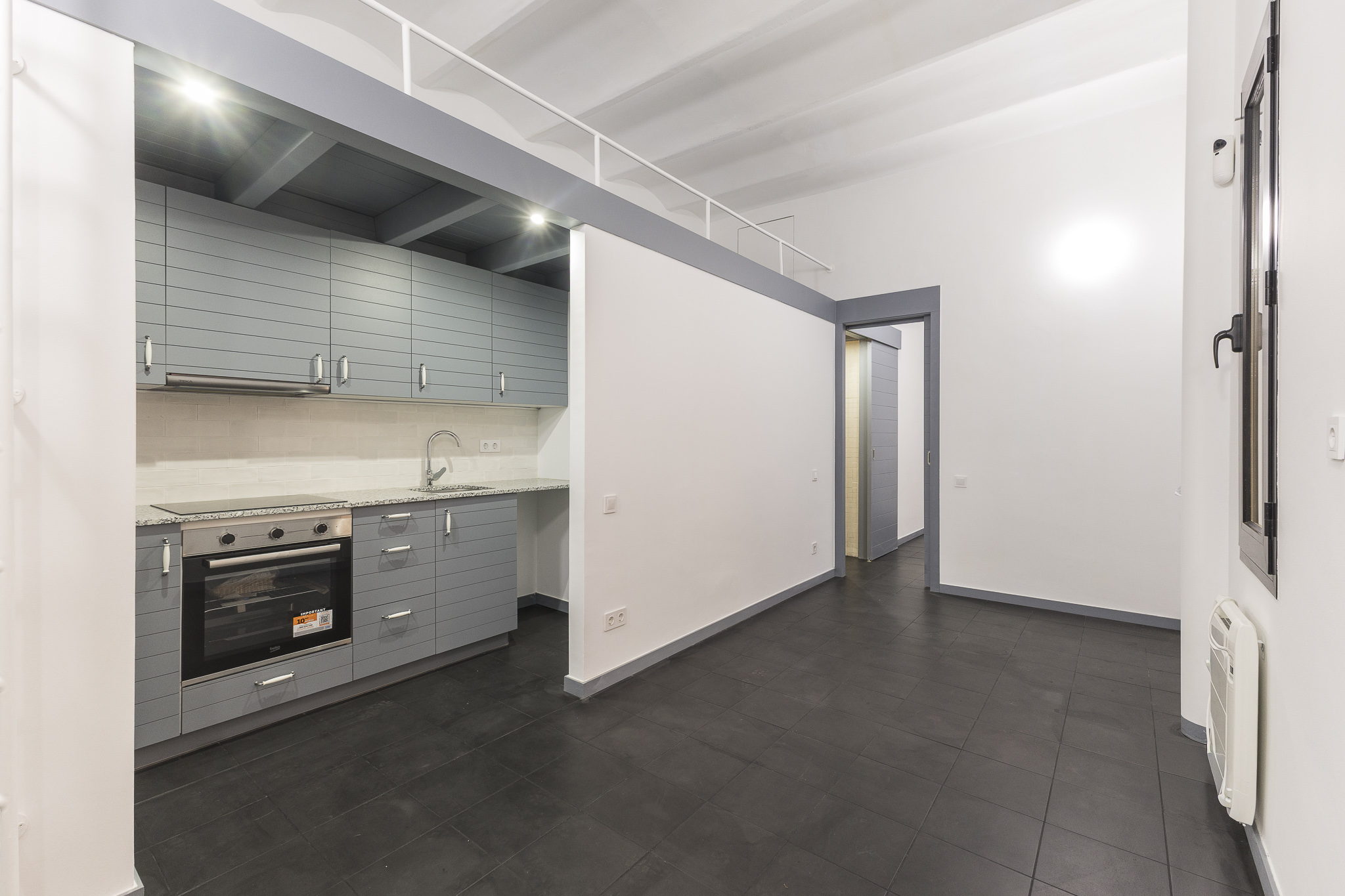 Charming newly renovated pied-à-terre in Barceloneta, a few steps from the sea