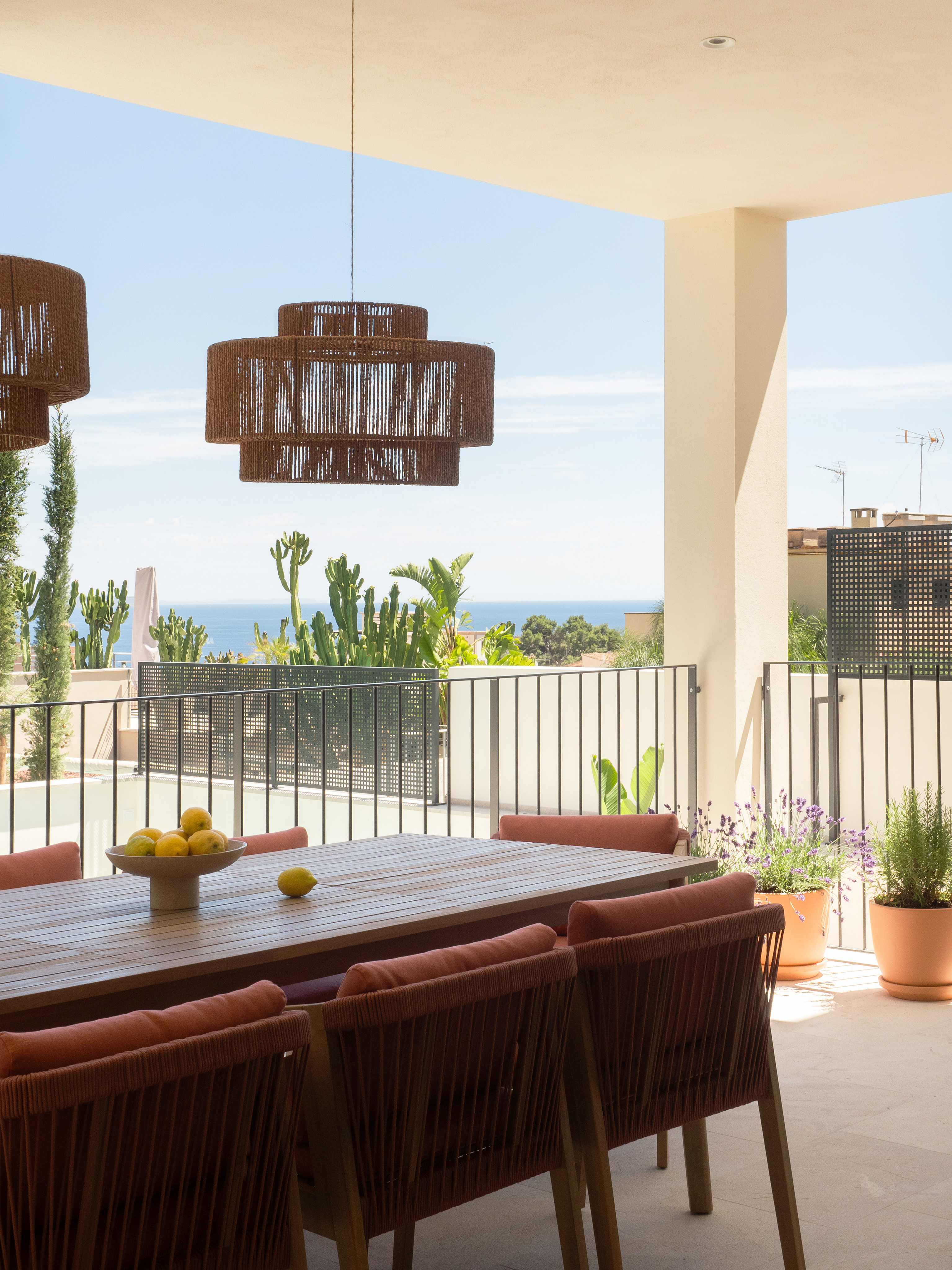 Exquisita villa contemporánea con vistas a la bahía en Génova
