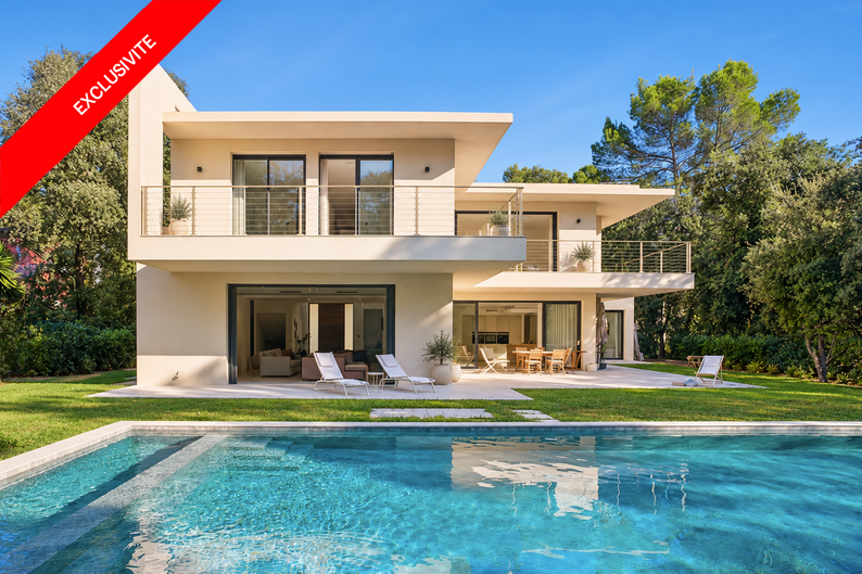 Brand-new contemporary villa in absolute peace, on the outskirts of Mouans-Sartoux [AI-modified]