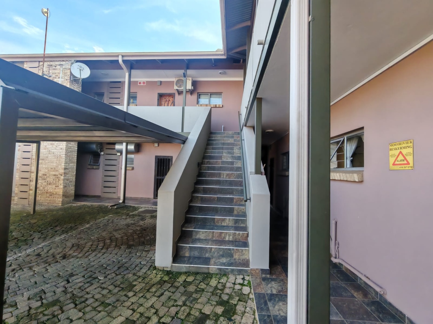 1 Bedroom Apartment To Rent in The Bult