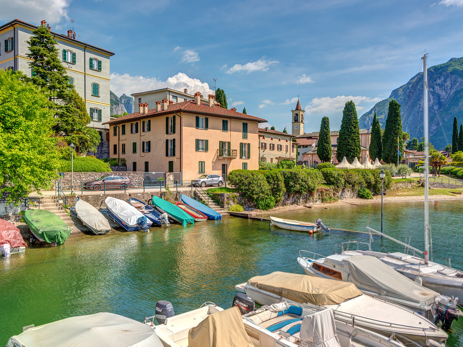 Lakefront apartment in Abbadia Lariana