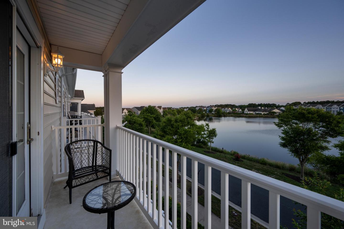 Stunning Townhome In The Landings At Bayside