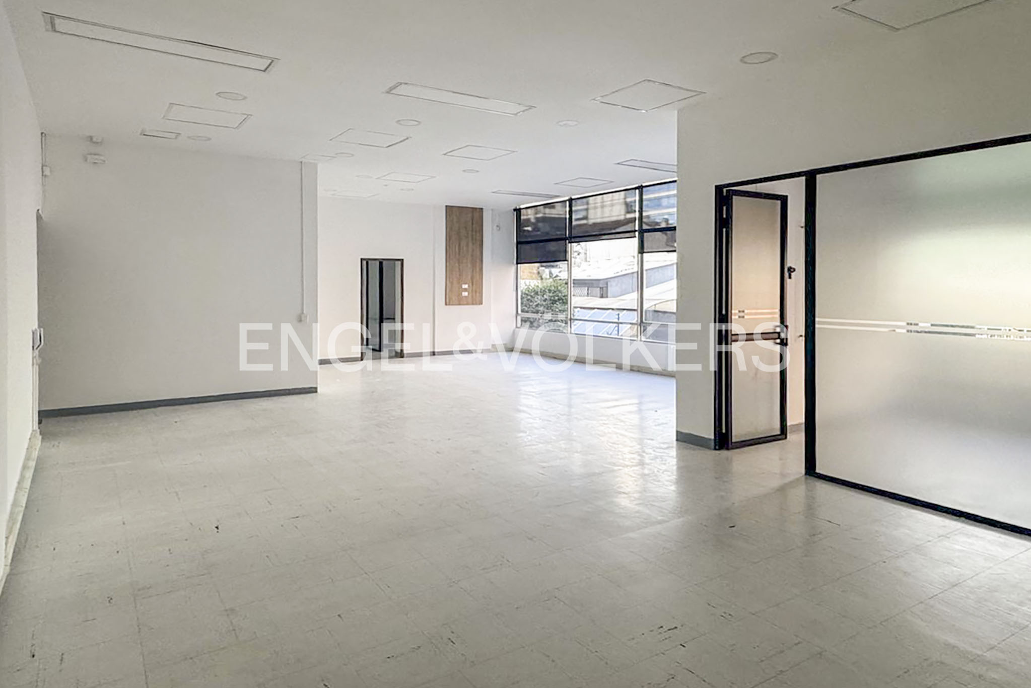 Arriendo oficina 99m2 en Chico