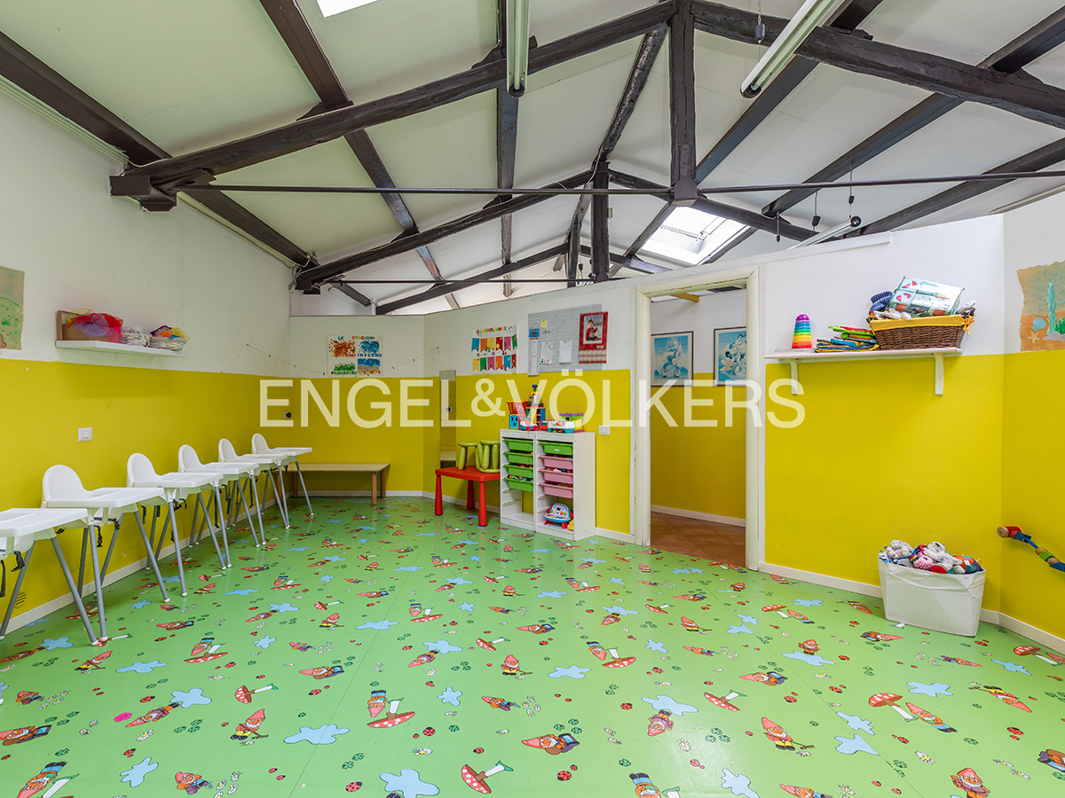 Exclusive income property with outdoor courtyard and fine details in Ponte Milvio