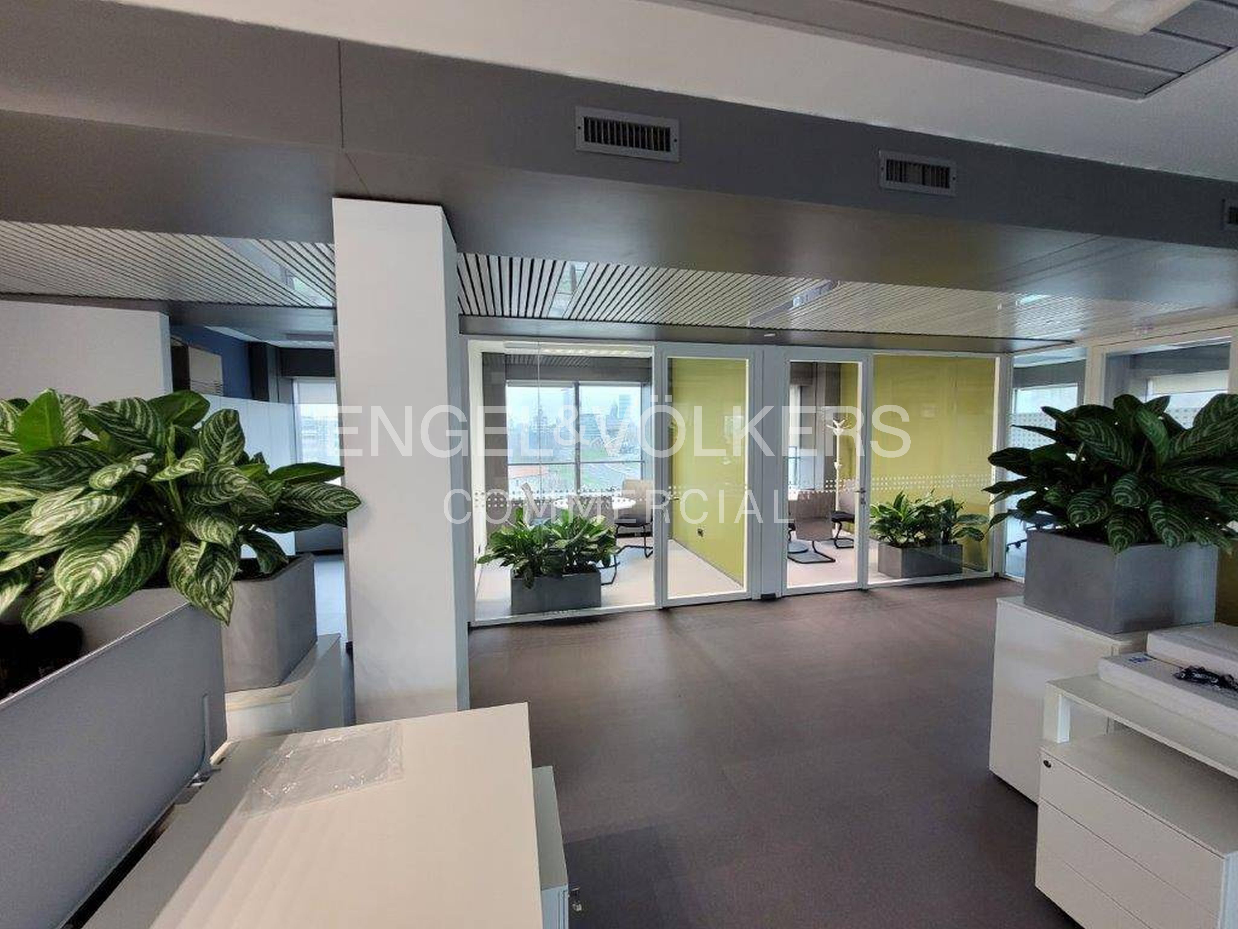 Ufficio di rappresentanza in affitto - nel Kennedy Building, Milano