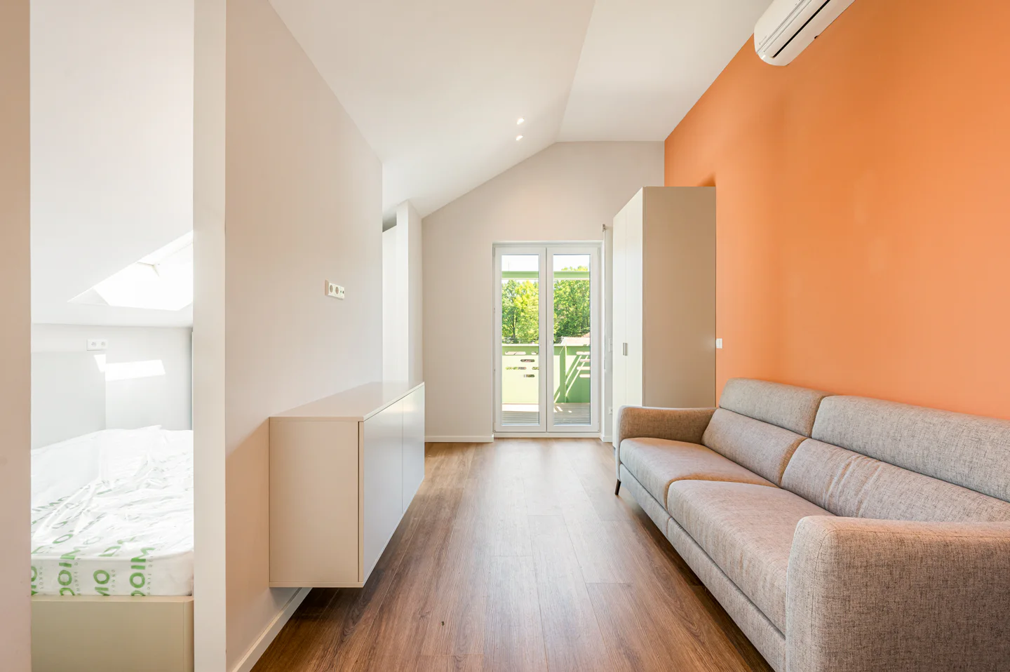 Provisionsfrei: Attraktive 2-Zimmer-Wohnung in stilvollem Ambiente - Foto 1
